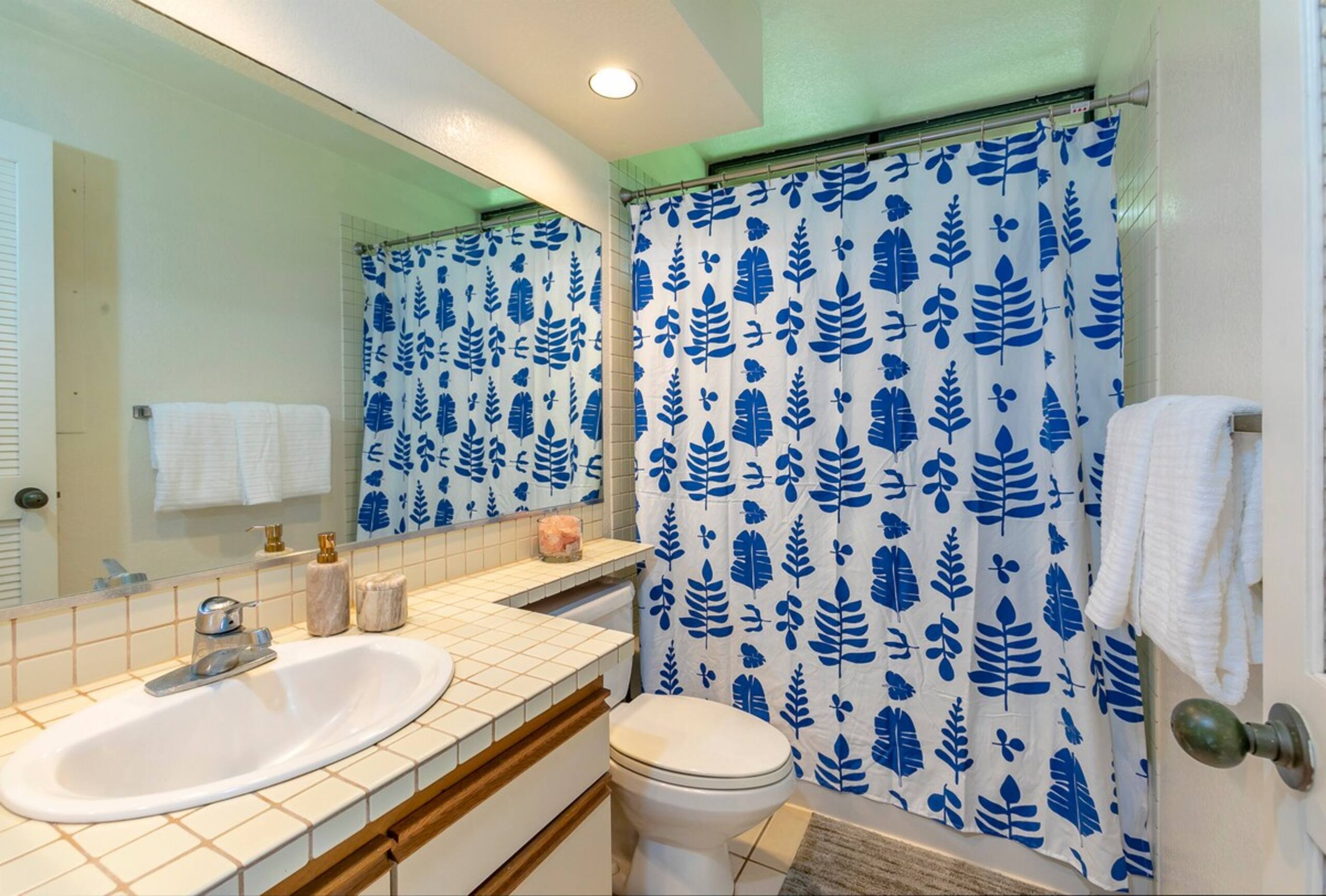Golf front condo in Wailea w/ Haleakala views - Photo 12