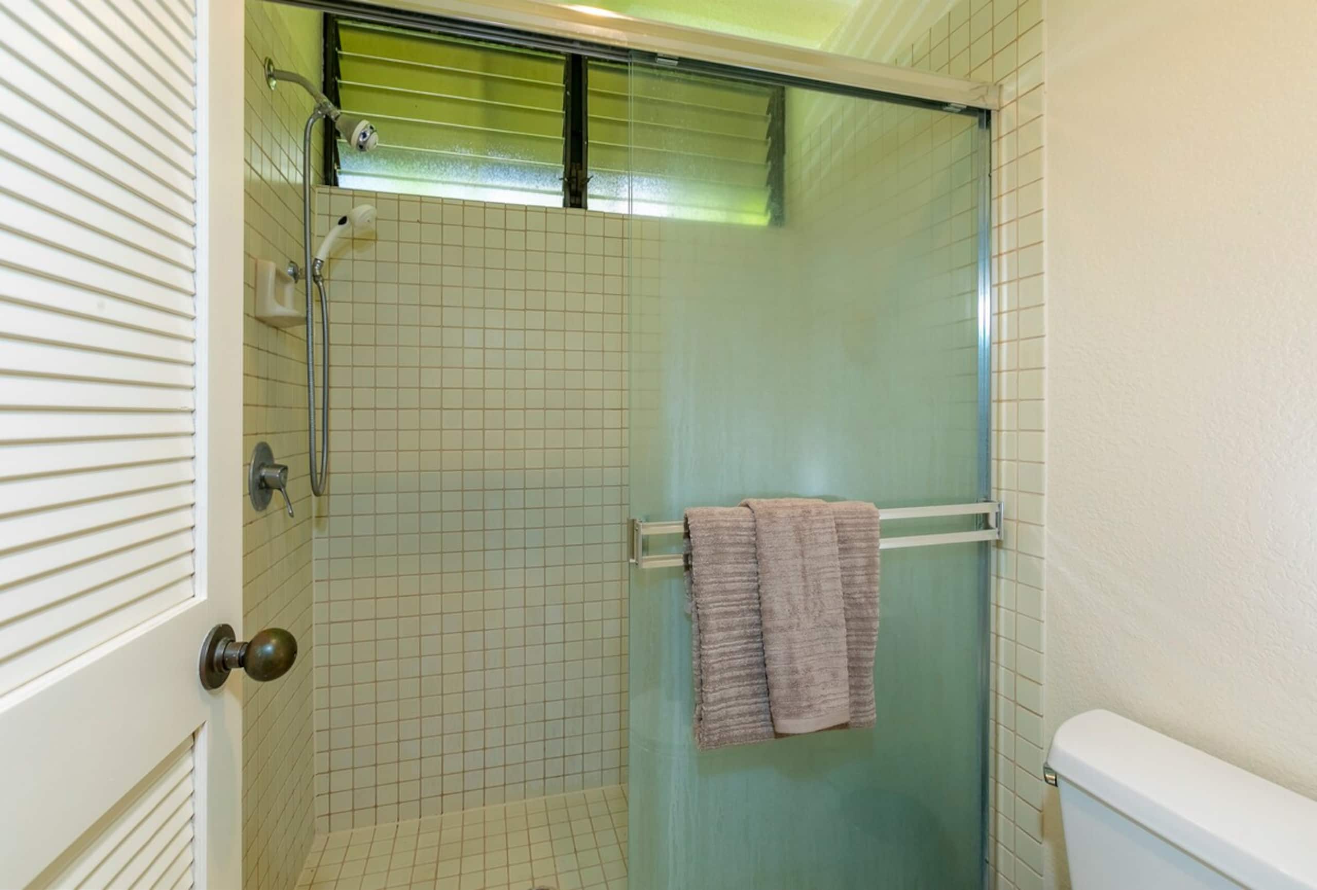 Golf front condo in Wailea w/ Haleakala views - Photo 17