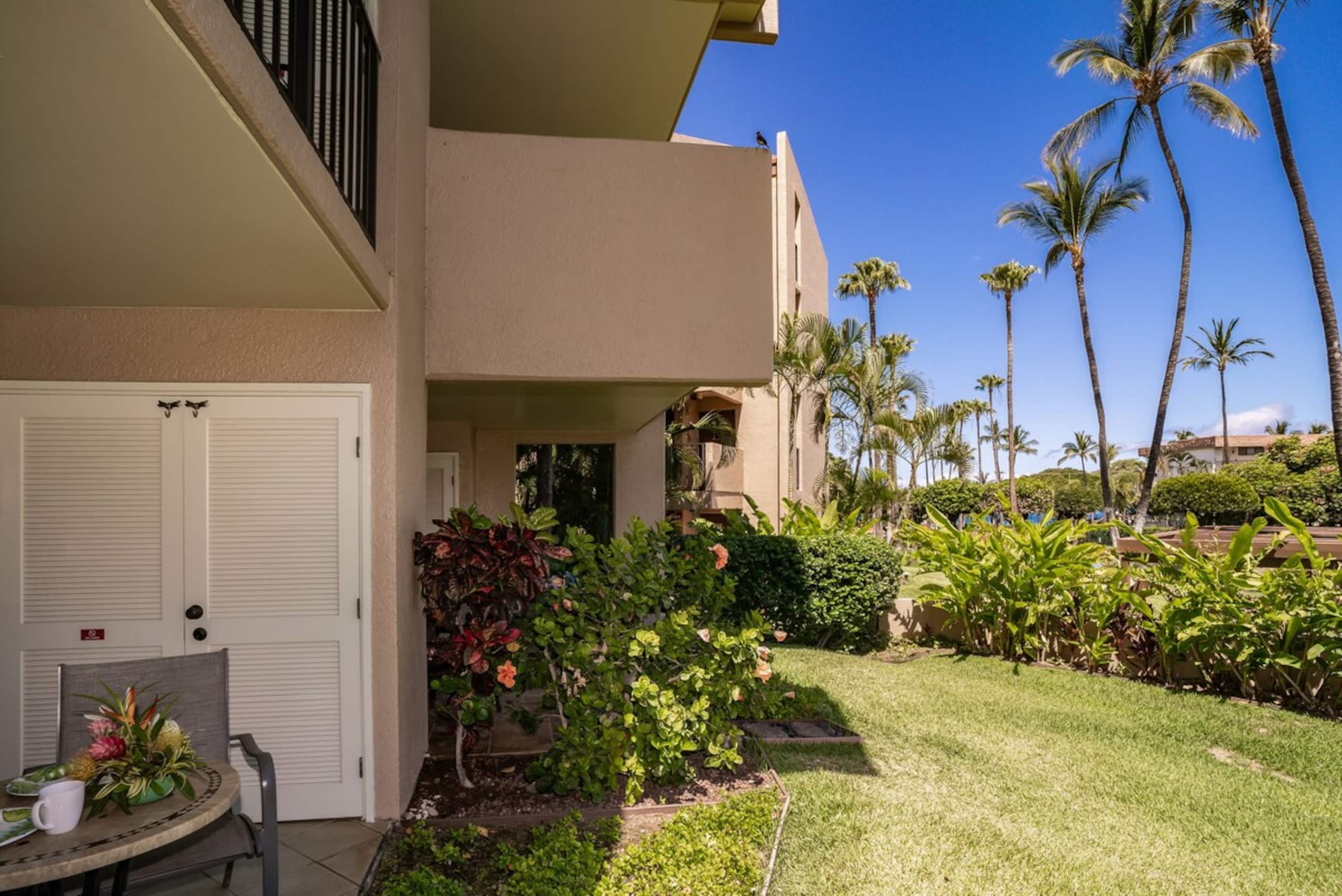 Beachfront condo steps from Kamaole Beach III - Photo 14