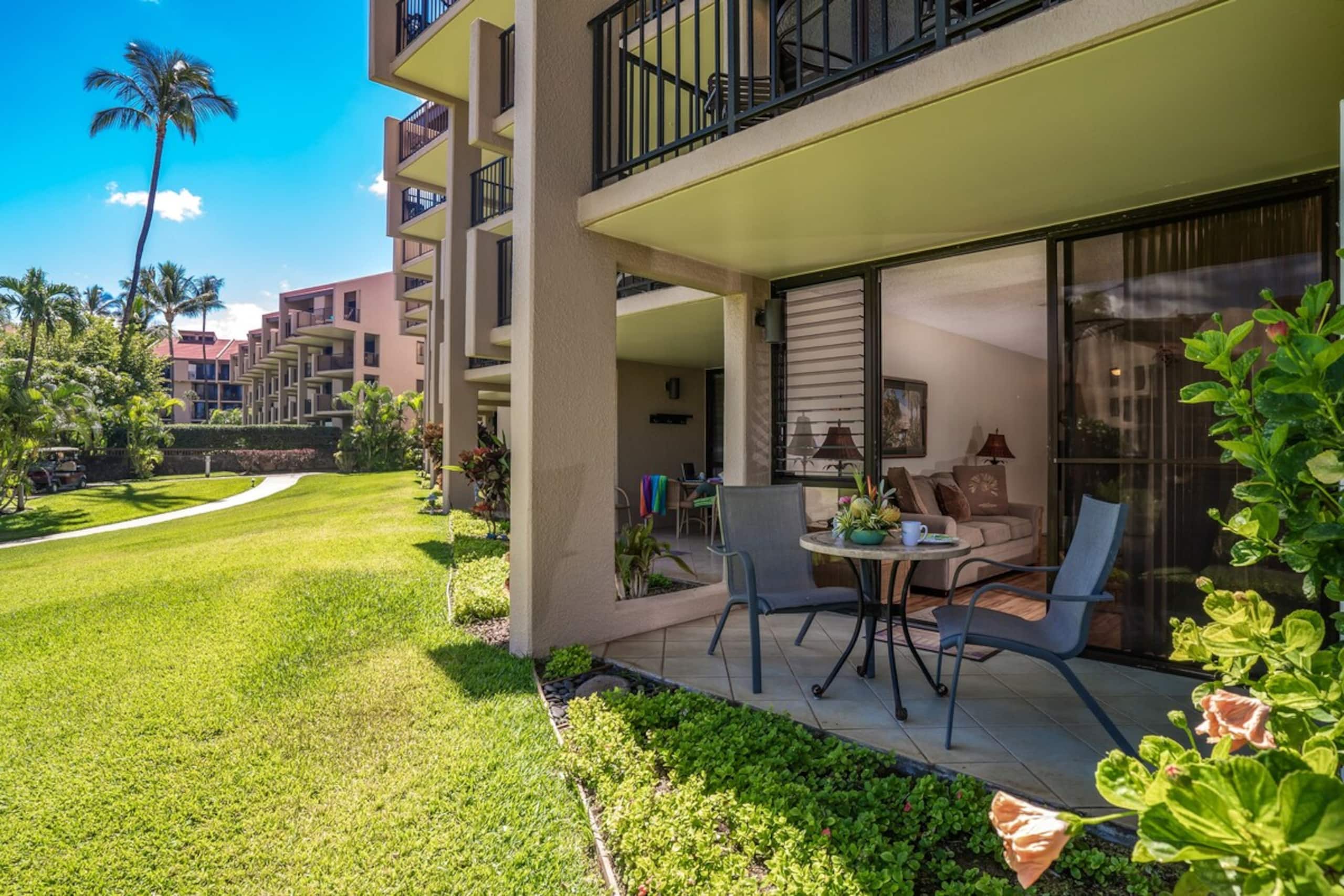 Beachfront condo steps from Kamaole Beach III - Photo 12