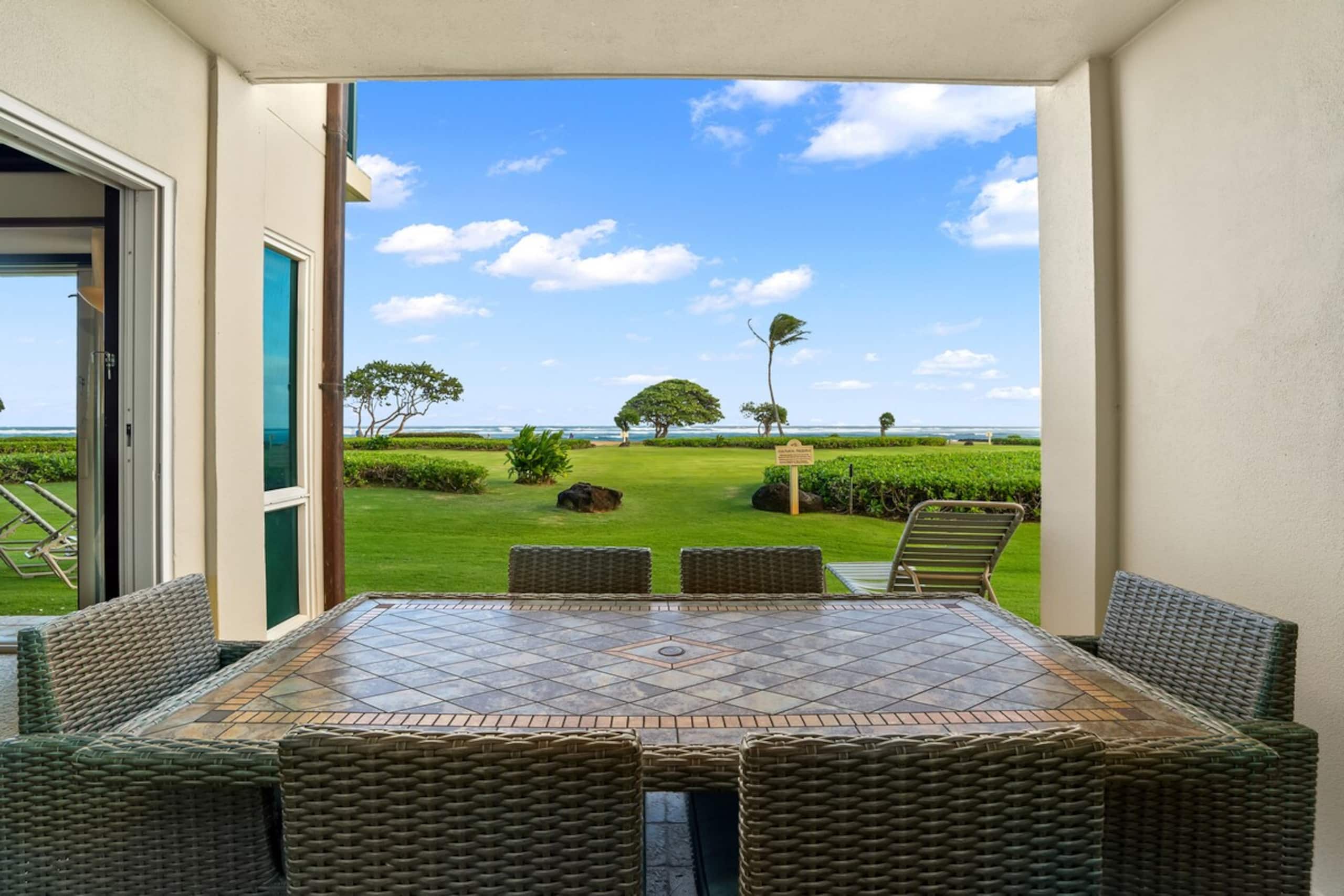 Waipouli Oceanfront Condo - Steps to the Beach - Photo 12
