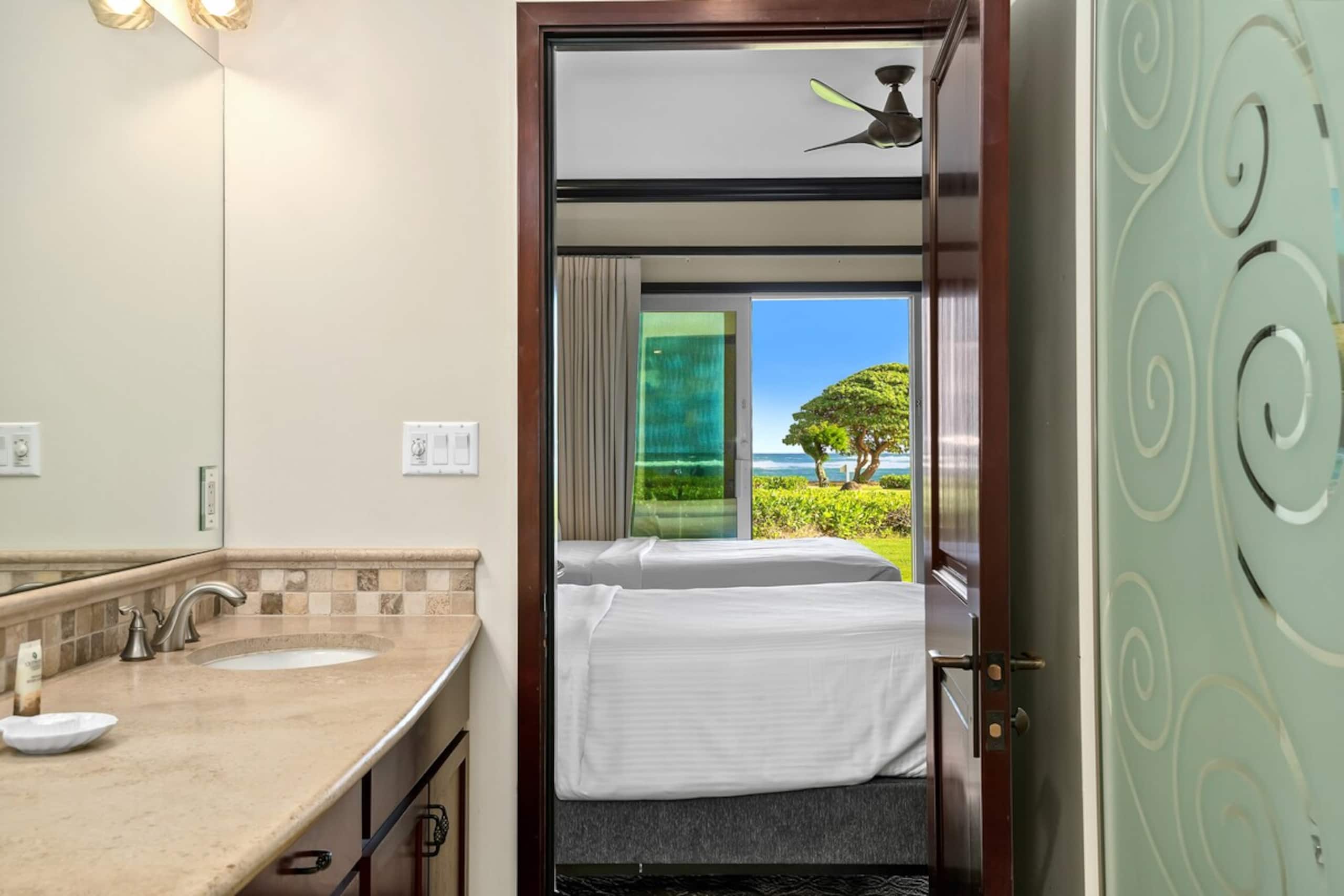 Waipouli Oceanfront Condo - Steps to the Beach - Photo 34