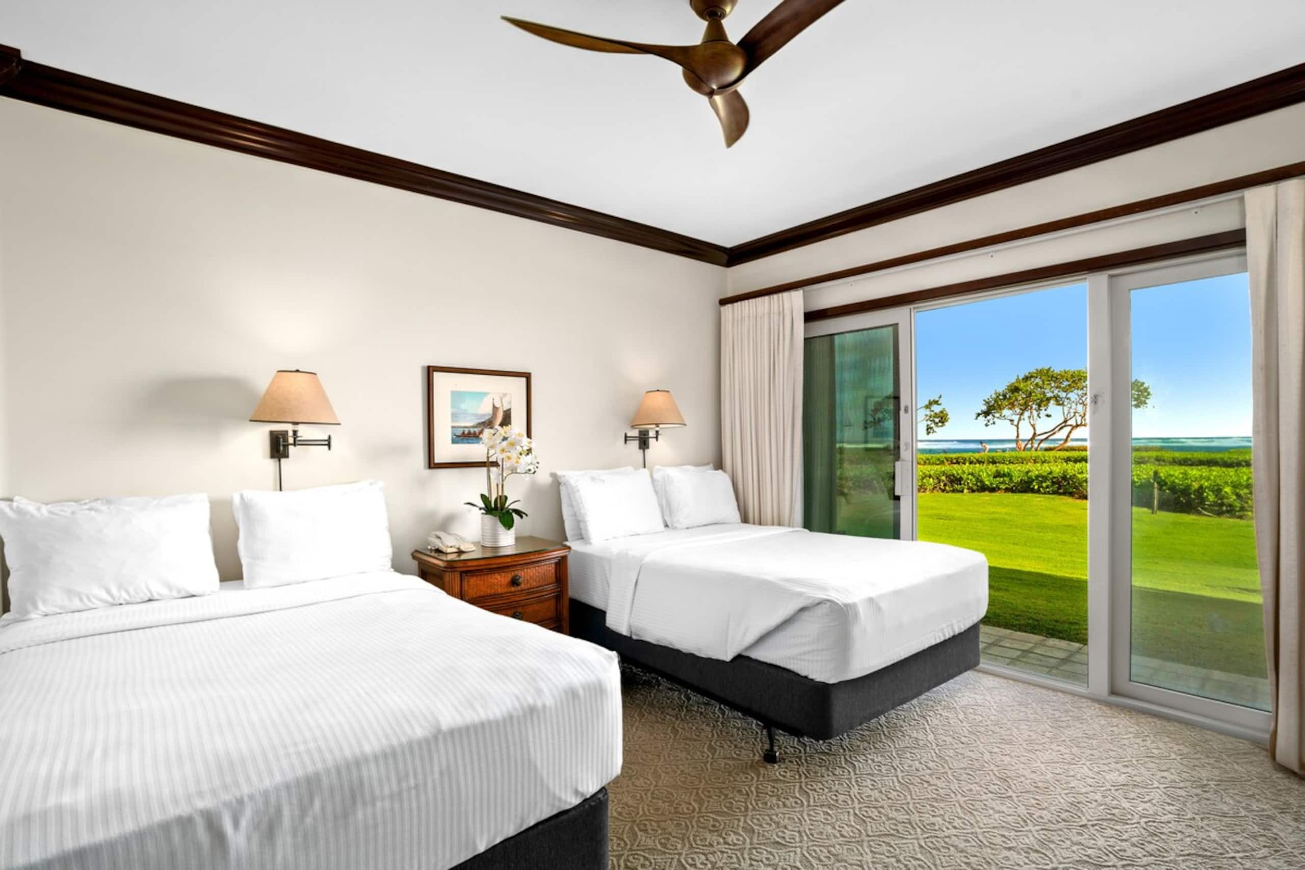 Waipouli Oceanfront Condo - Steps to the Beach - Photo 4