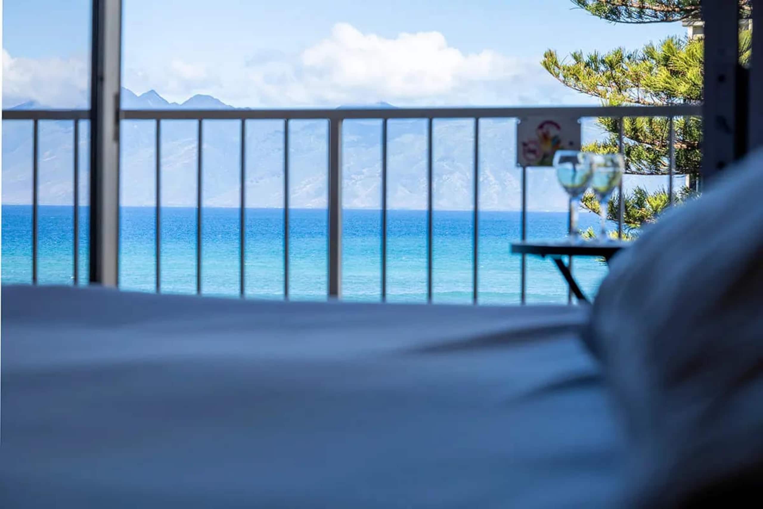 Kahana Oceanfront Gem w. Gym & Pool, AC Comfort - Photo 10