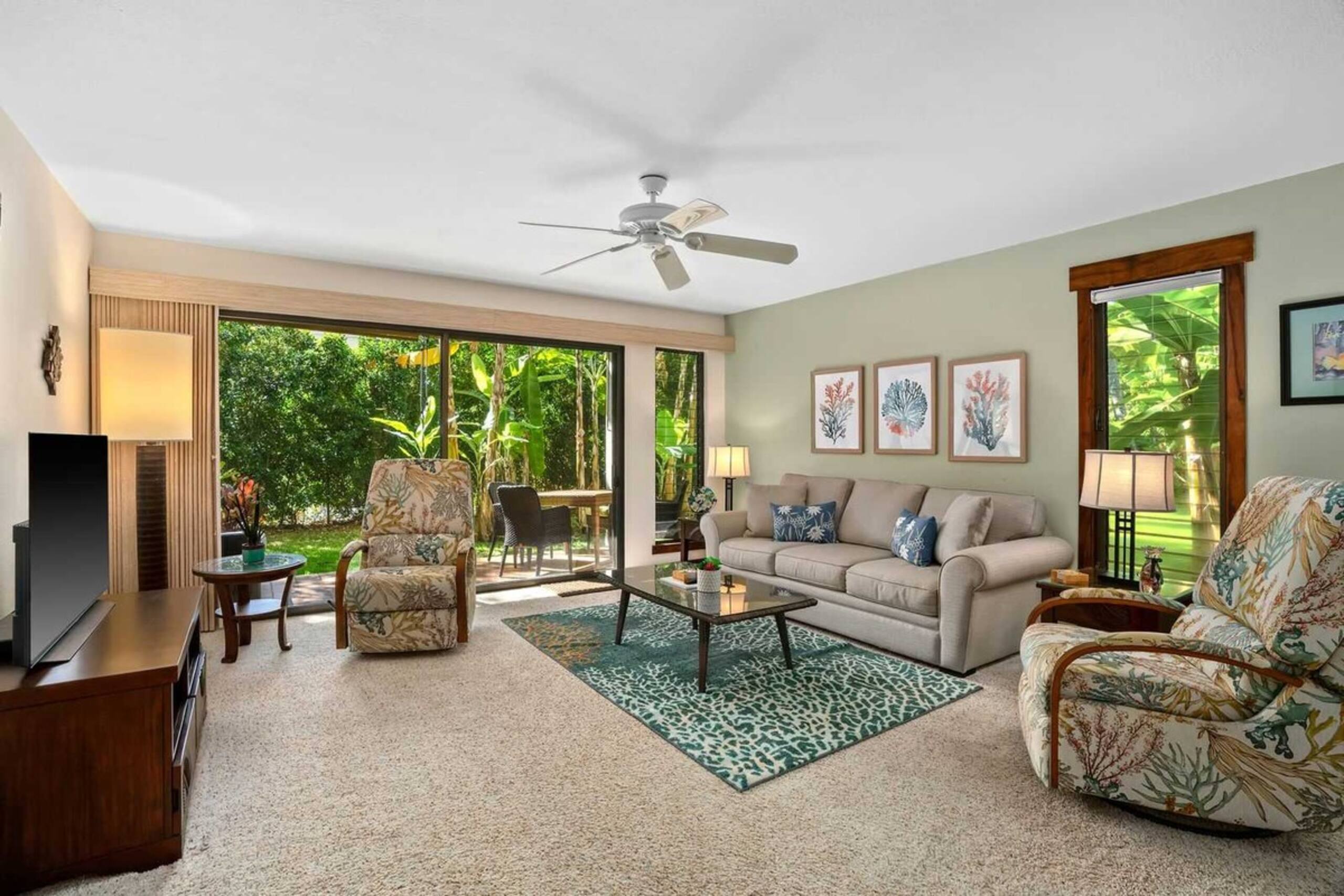 1 Bed 1st Floor w/ A/C Pool, and Tropical Grounds - Photo 18