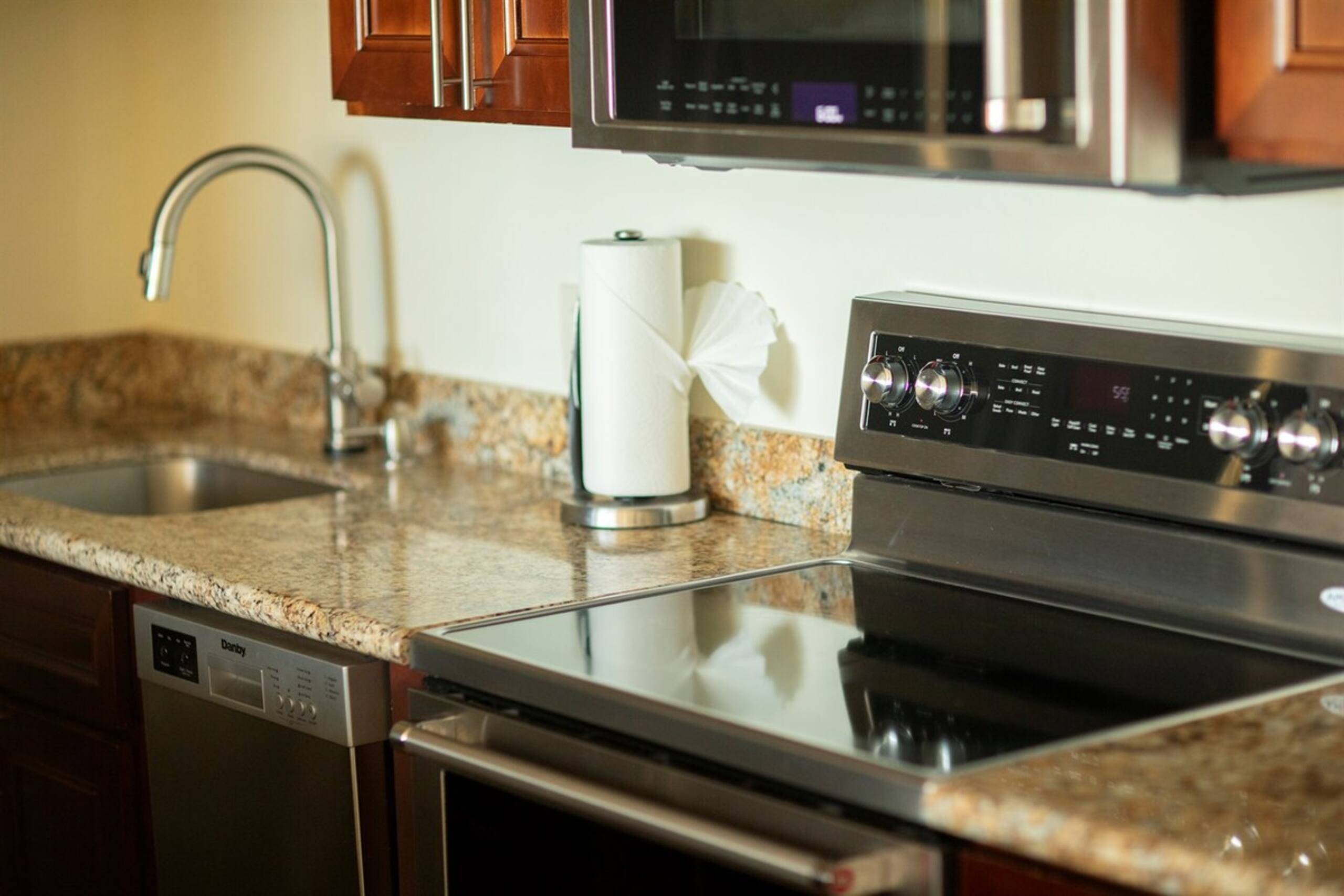 Oceanview Penthouse: Peaceful Upscale Escape, View - Photo 58