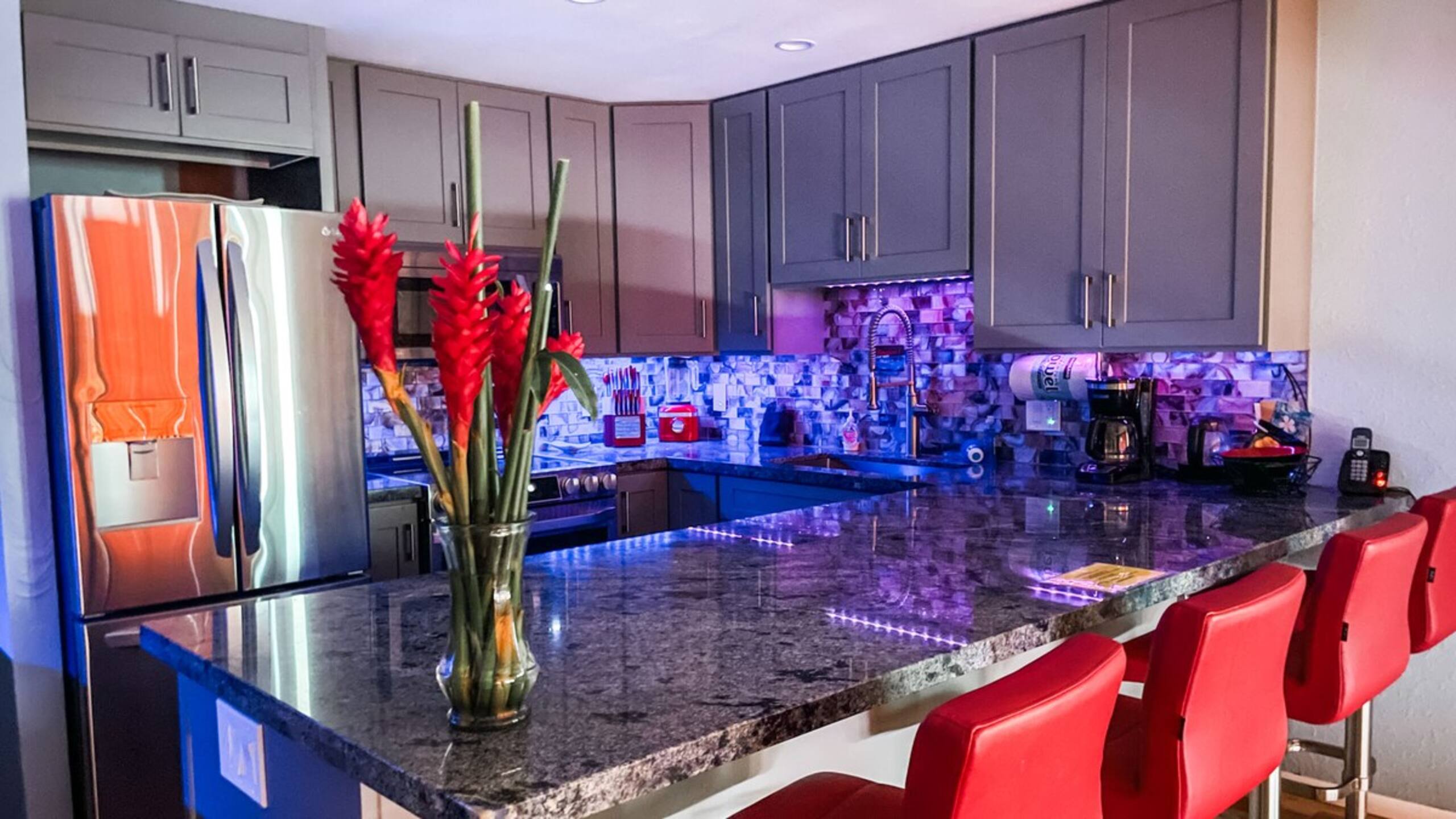 Gorgeous,2 bd, Ocean, AC,wifi,pool, hot tub D104 - Photo 7