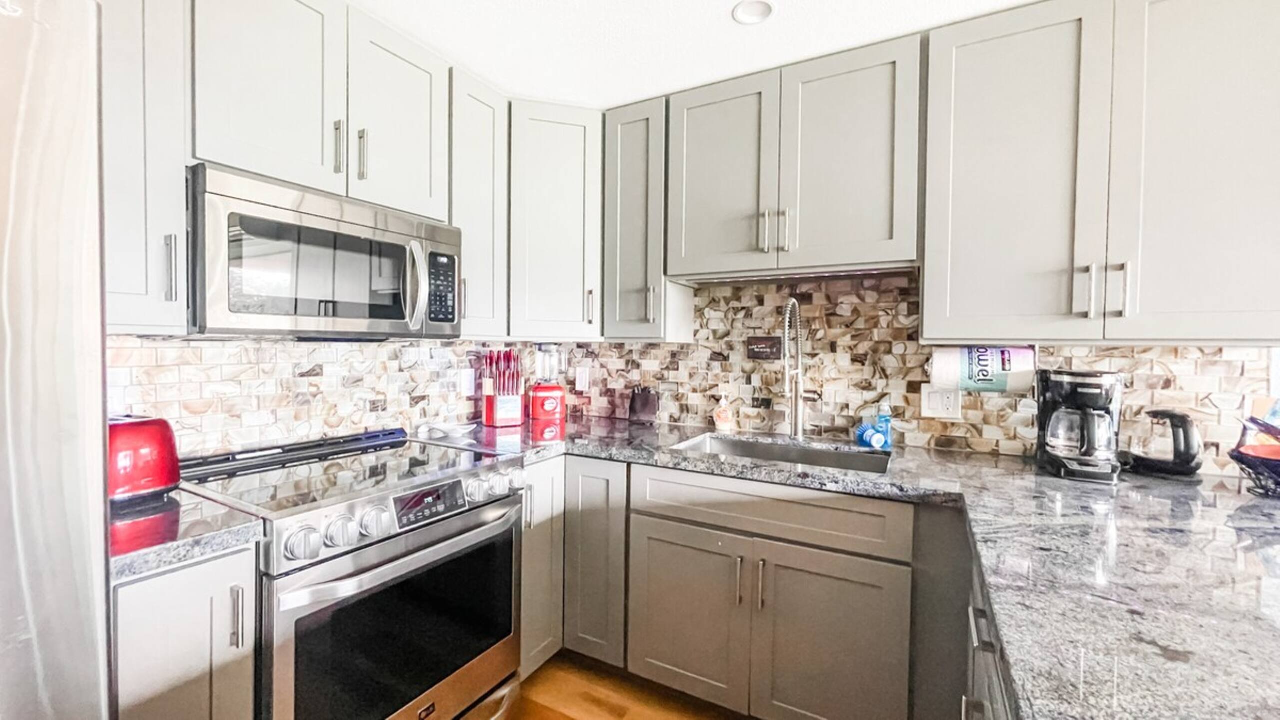 Gorgeous,2 bd, Ocean, AC,wifi,pool, hot tub D104 - Photo 17