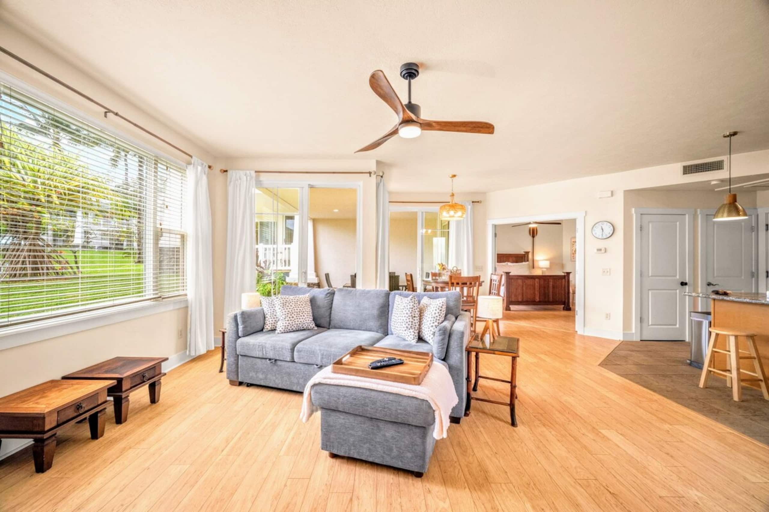 Tropical condo facing pool, lawn, & hot tub! - Photo 6