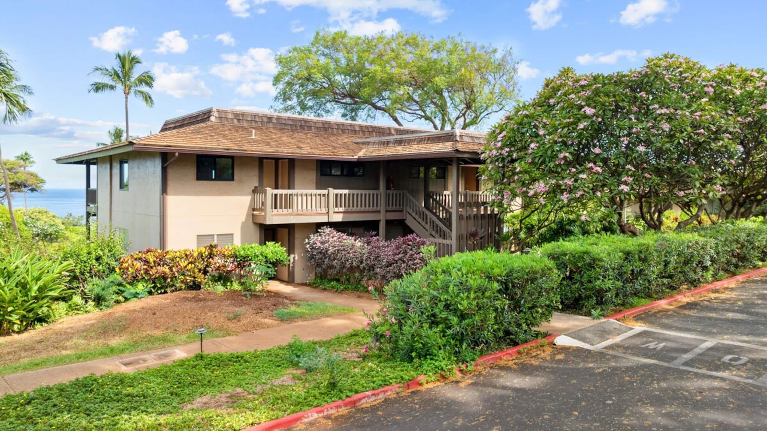 Hidden West Maui Gem with Ocean View and Split A/C - Photo 42