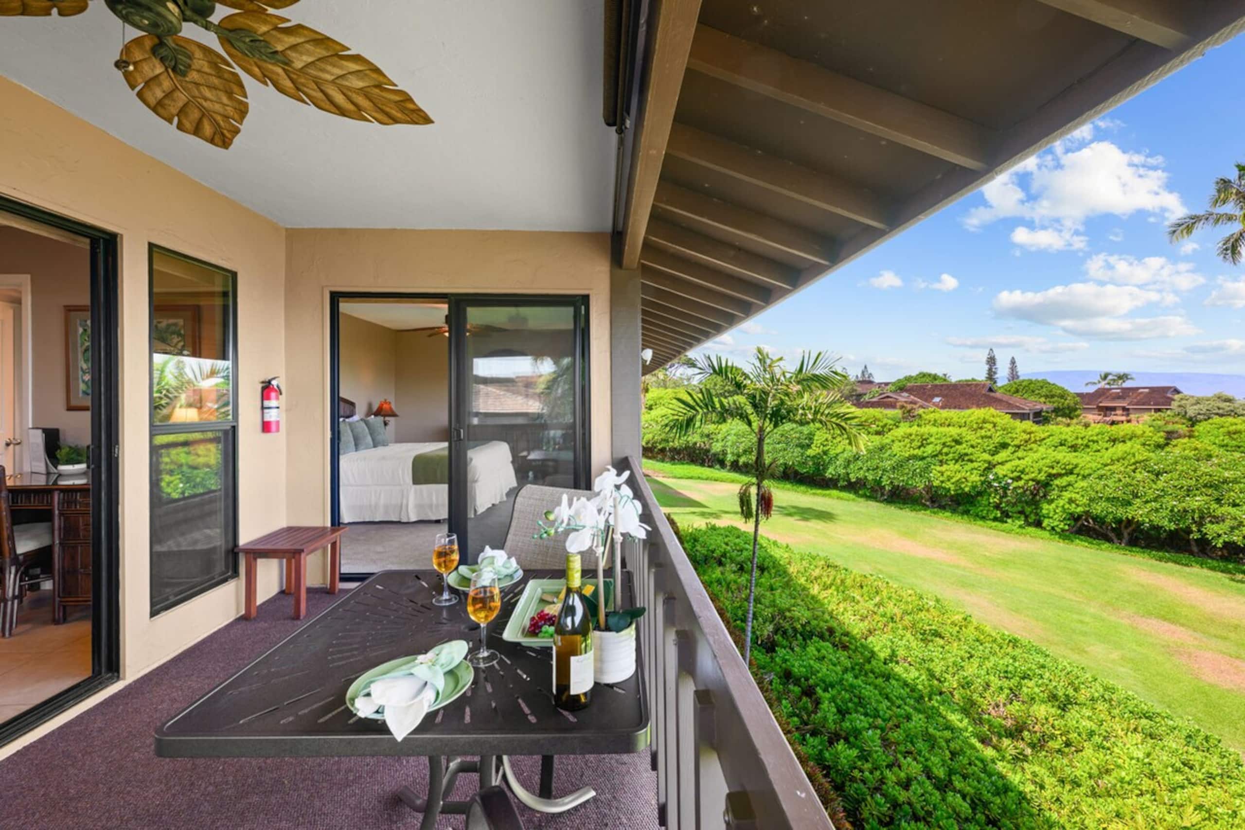 Hidden West Maui Gem with Ocean View and Split A/C - Photo 14