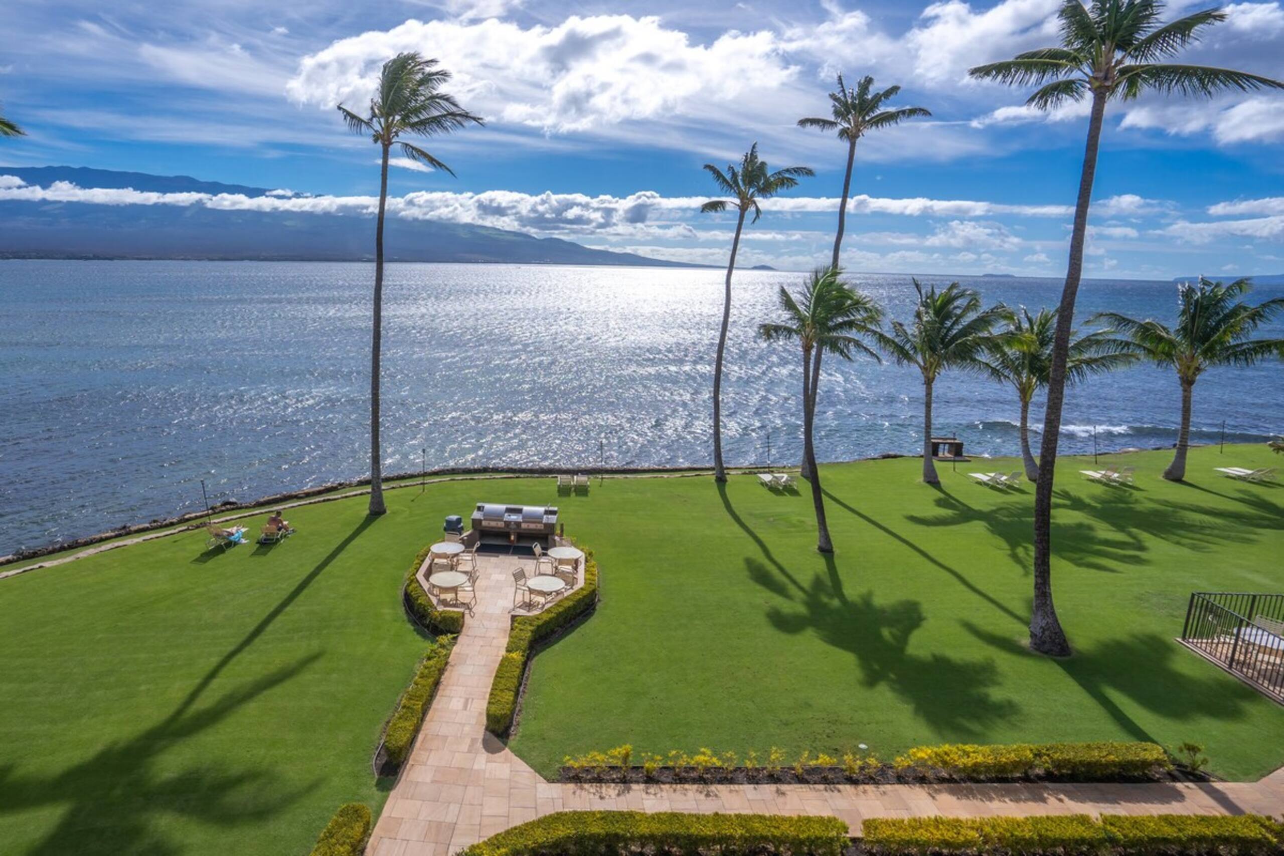 Oceanfront Penthouse at Maalaea in South Maui - Photo 32