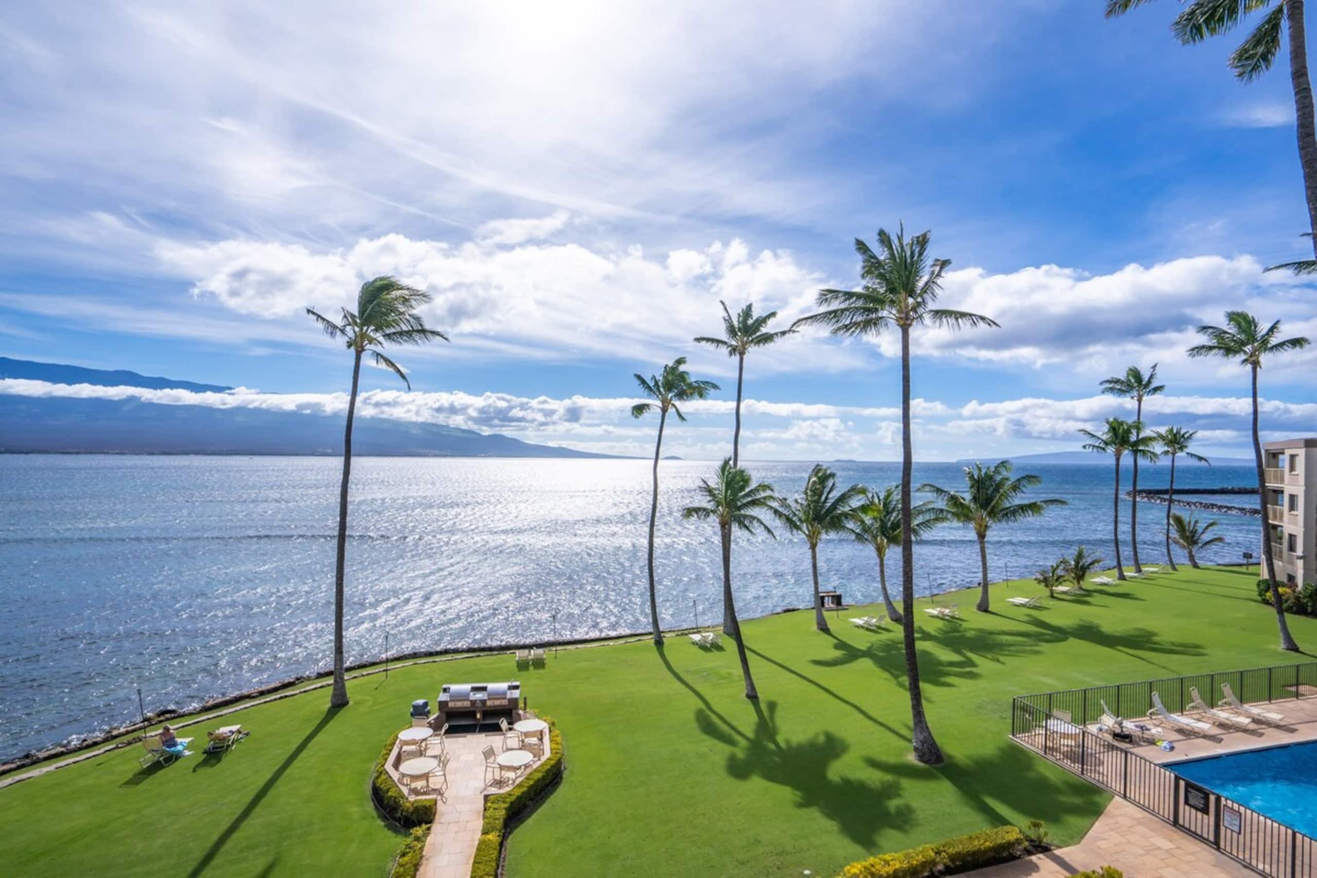 Oceanfront Penthouse at Maalaea in South Maui - Photo 40