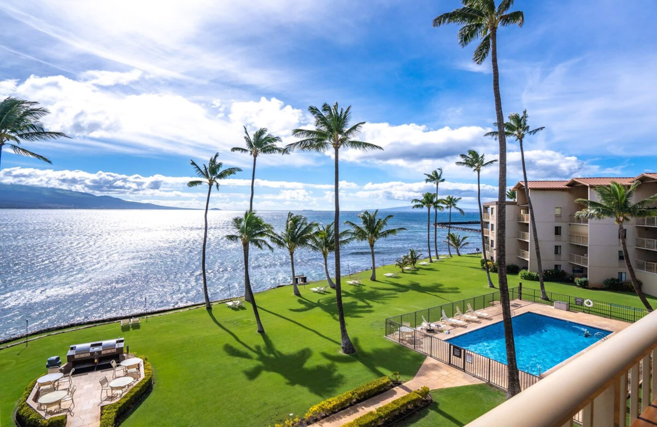 Oceanfront Penthouse at Maalaea in South Maui - Photo 31