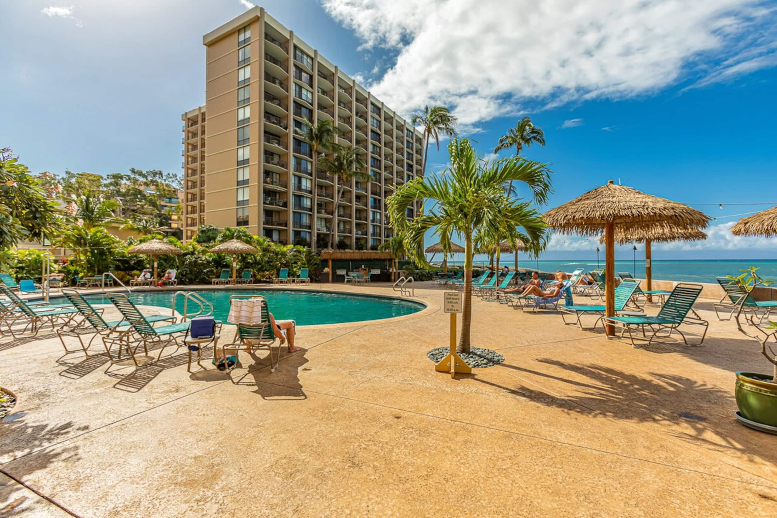 Oceanfront Maui condo w/ private lanai pool - Photo 21