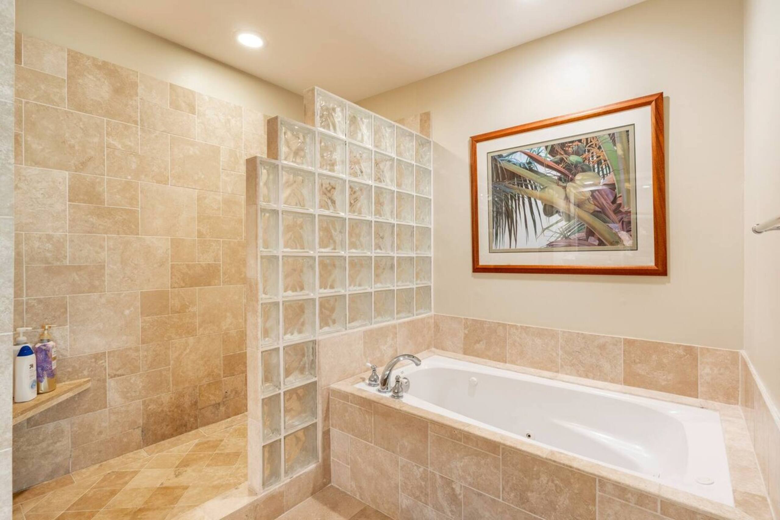 Fab Four Central A/C 4br walk to beach Pool - Photo 16