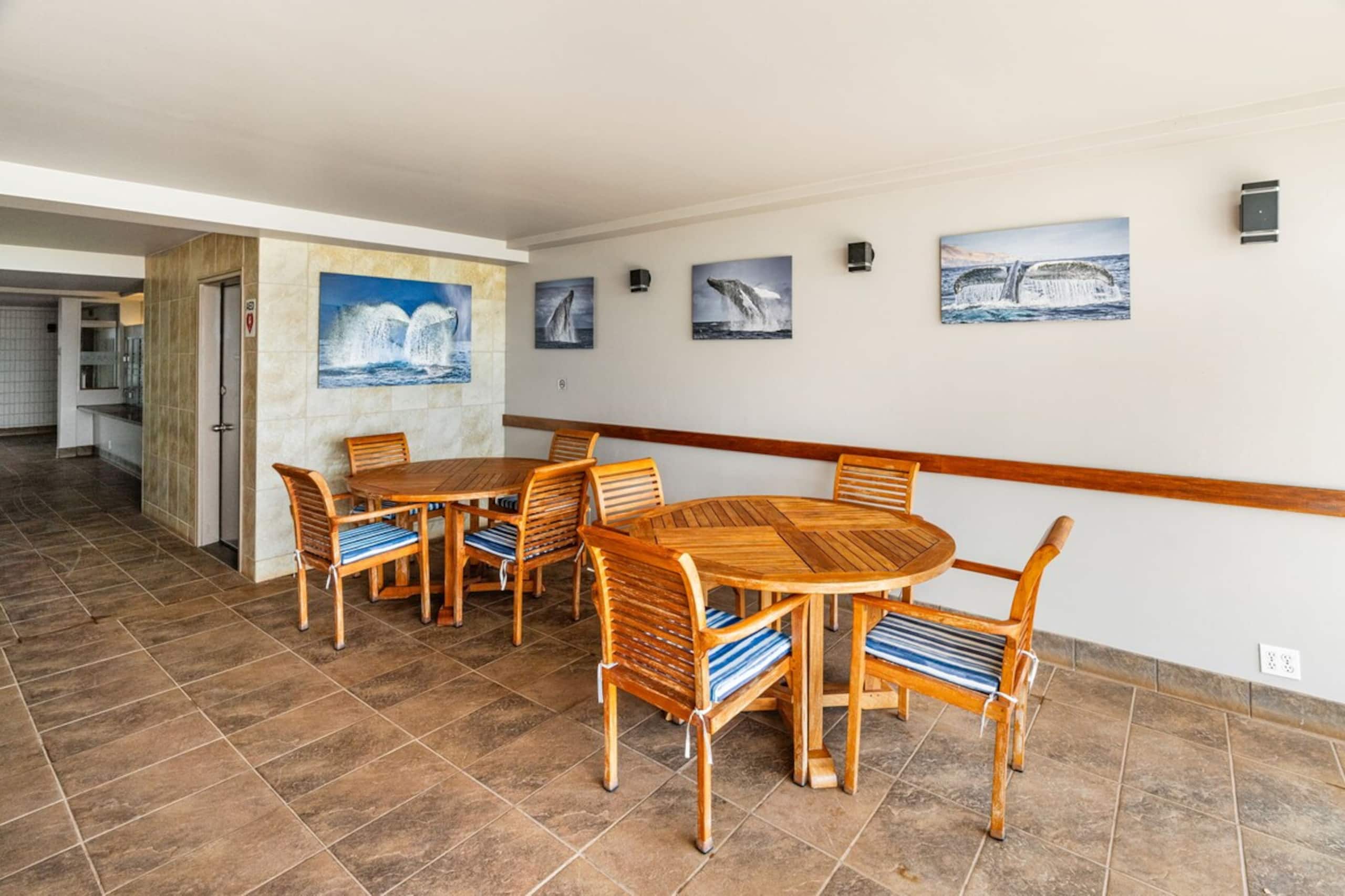 Oceanfront Maalaea Harbor Condo with pool - Photo 47