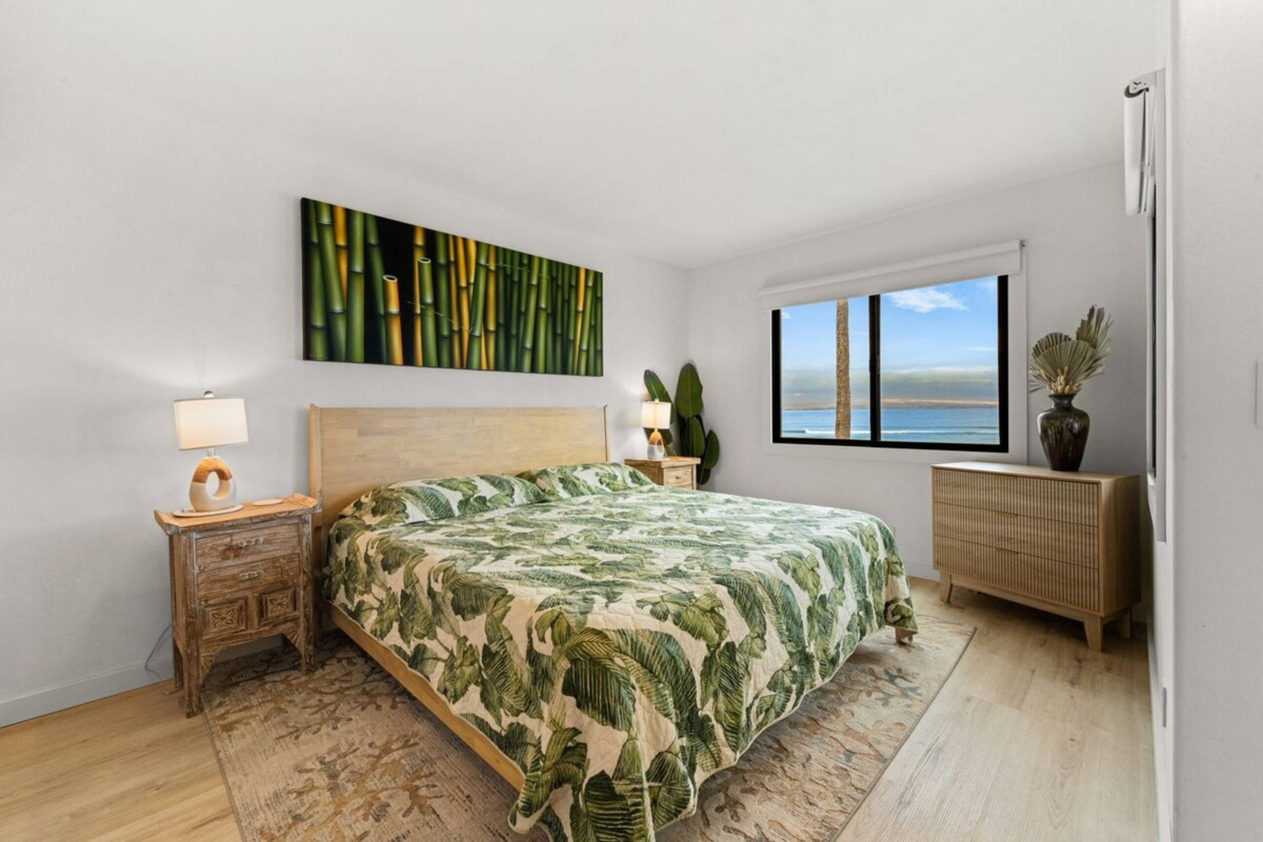 Oceanfront Maalaea Harbor Condo with pool - Photo 20