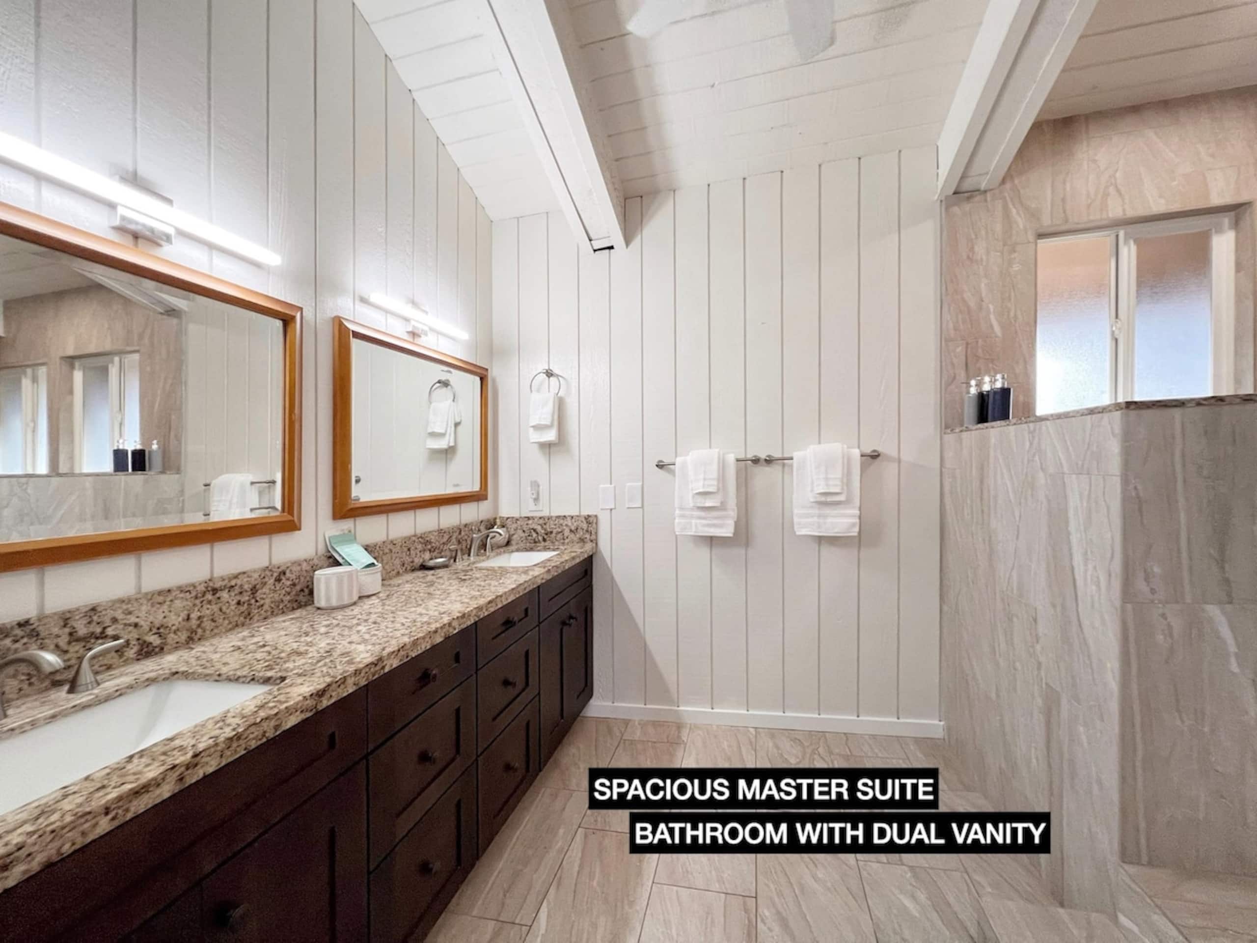 NEW 4BR Oceanfront Home with Hot Tub & Theatre - Photo 16