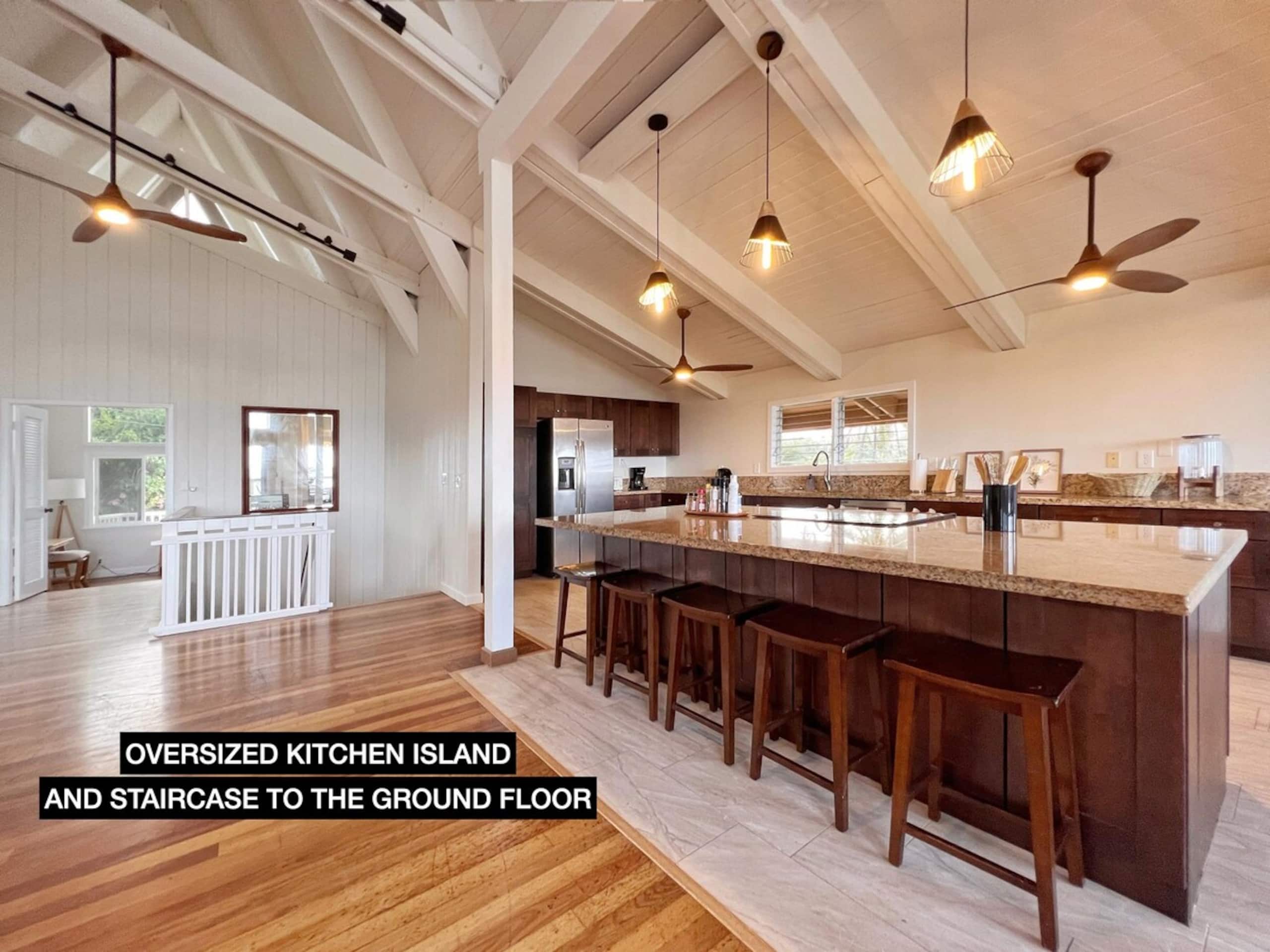 NEW 4BR Oceanfront Home with Hot Tub & Theatre - Photo 7