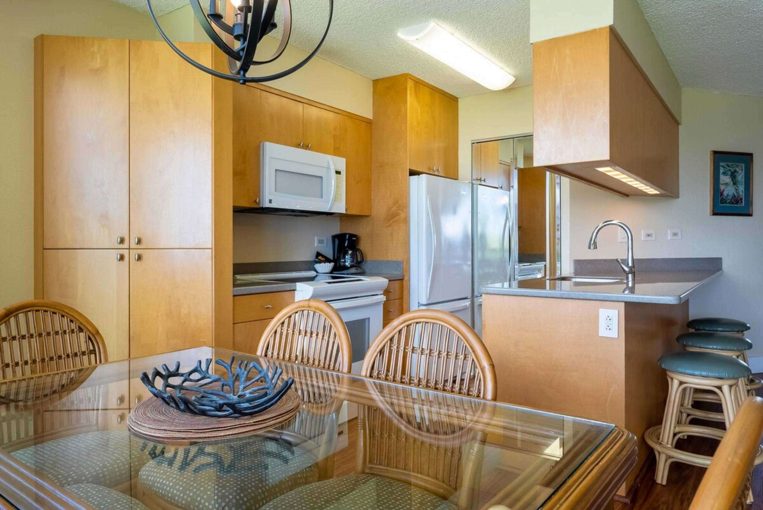 Maui Sunset Vacation Rentals B517 - Photo 3