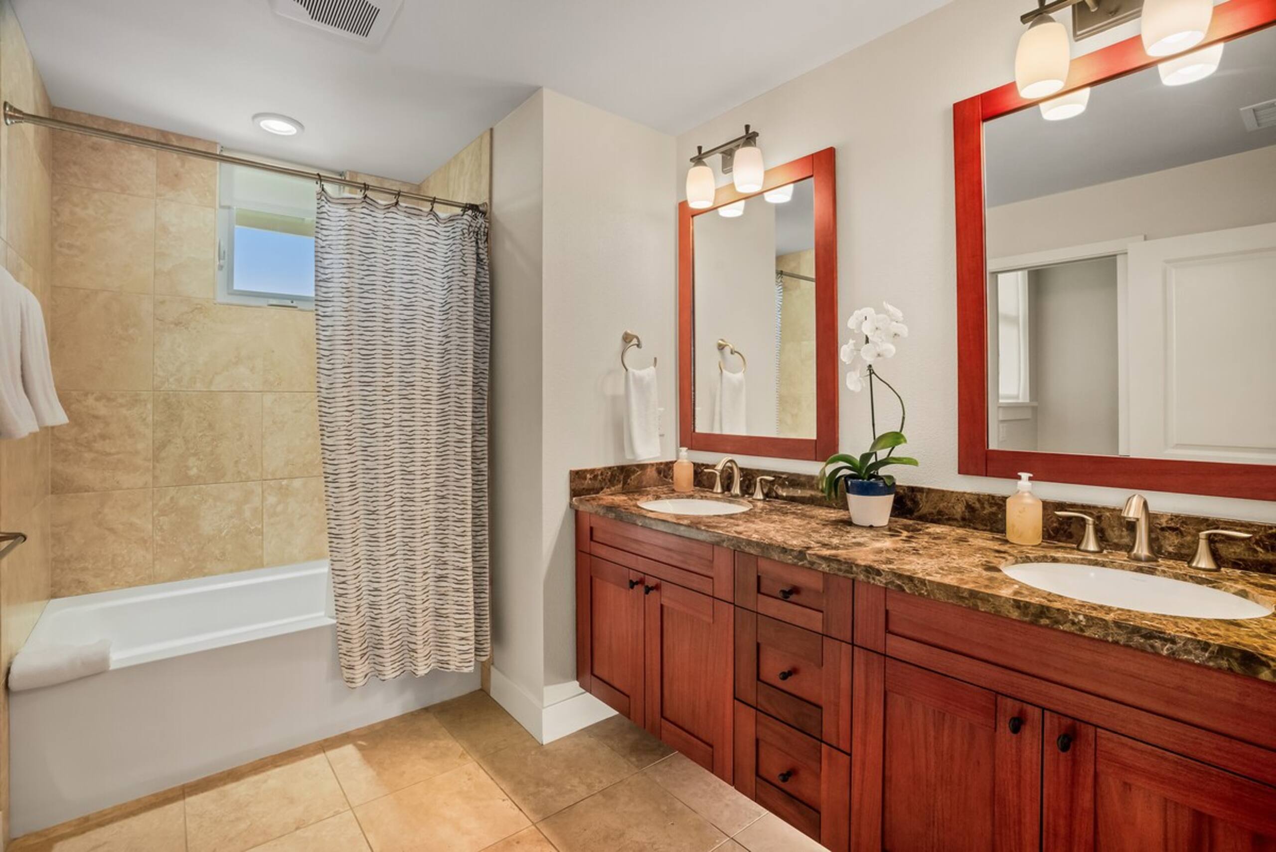 4 Bedroom Mountain View Condo at Pili Mai - Photo 7