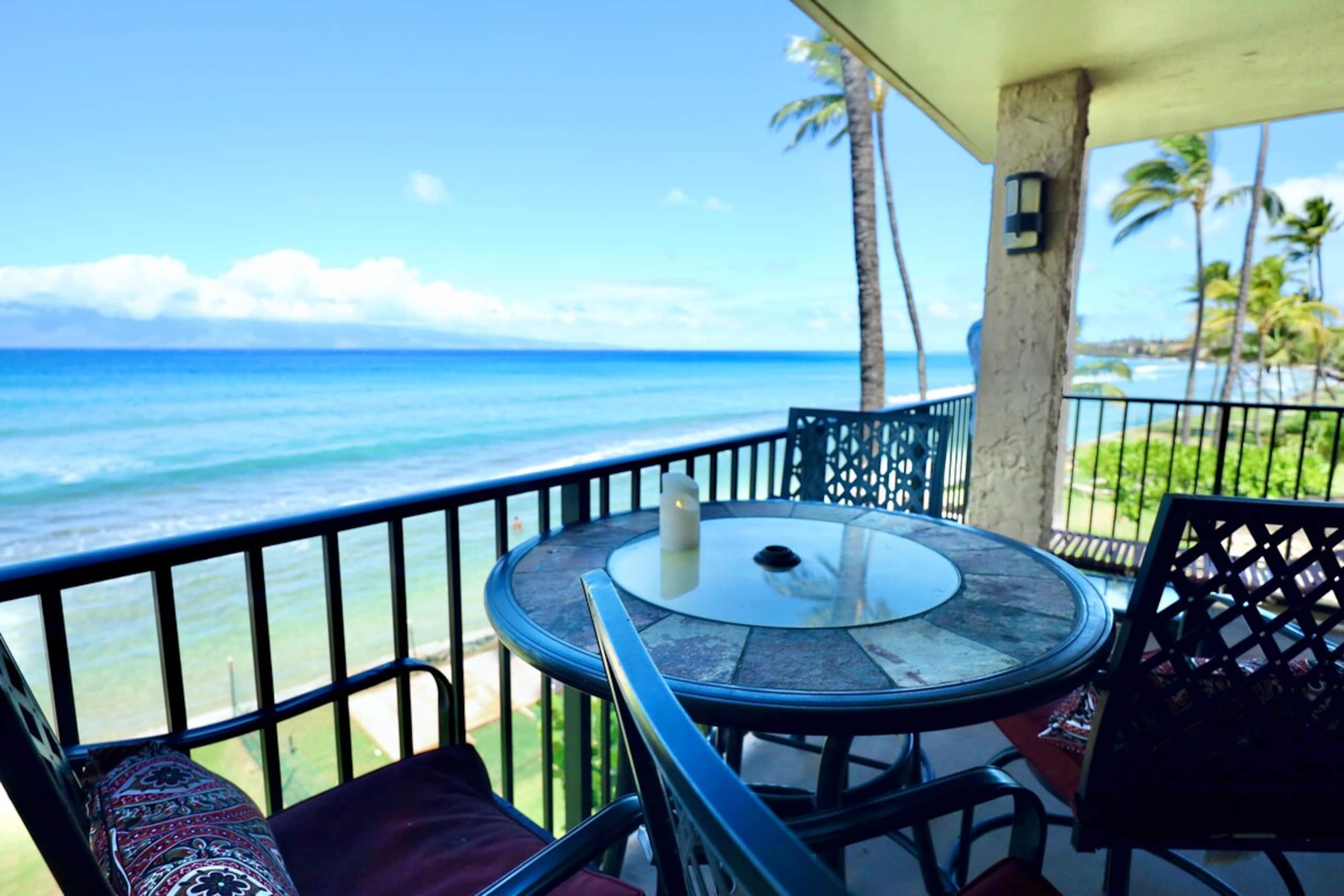 1BR Oceanfront Corner, Wraparound Lanai + A/C - Photo 3