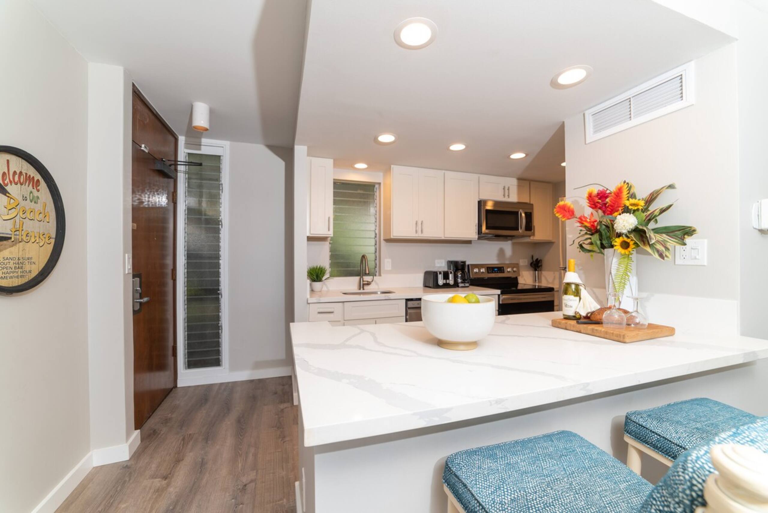 Spacious 1BD w Pool & Beach Cabana - THE E104 - Photo 10