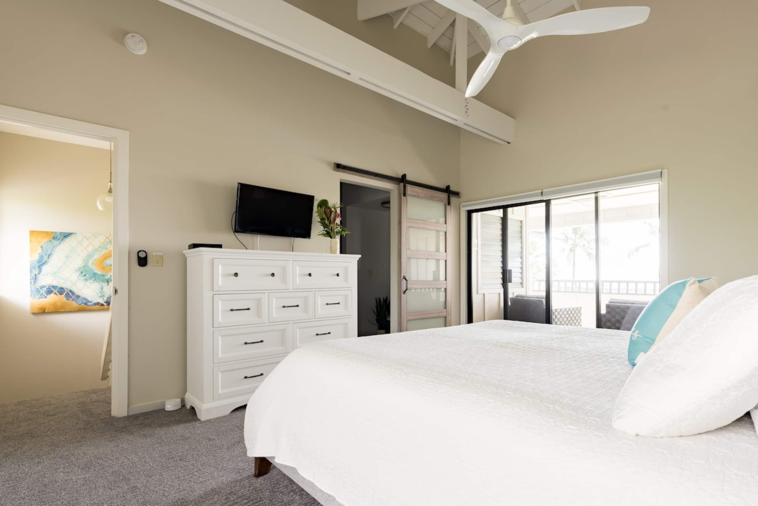 Two AC Master Suites w/ Pools + Hot Tub BluEscape - Photo 5