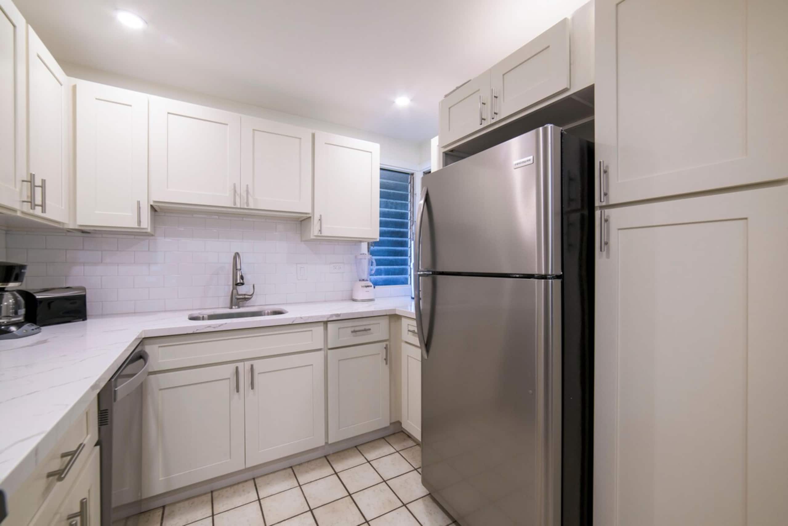 New Deluxe 1 Br/2bathroom, walk Kaanapali Beach - Photo 13