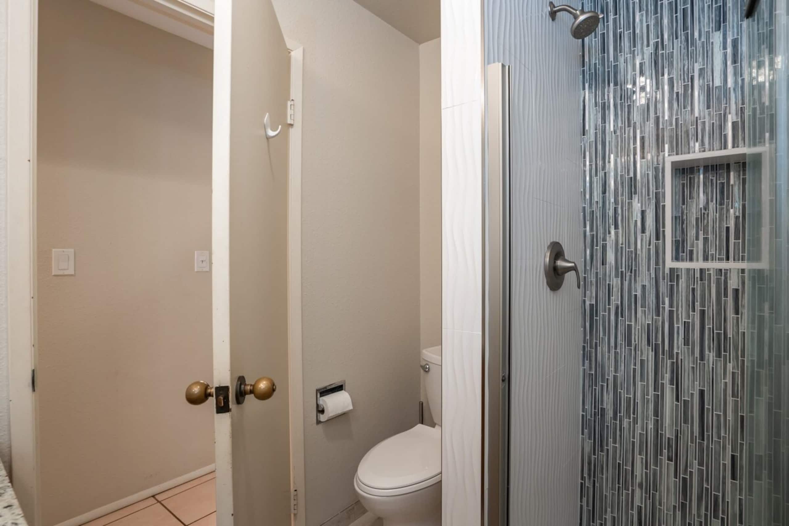 Beachfront Kihei condo w/ pool and hot tub - Photo 20