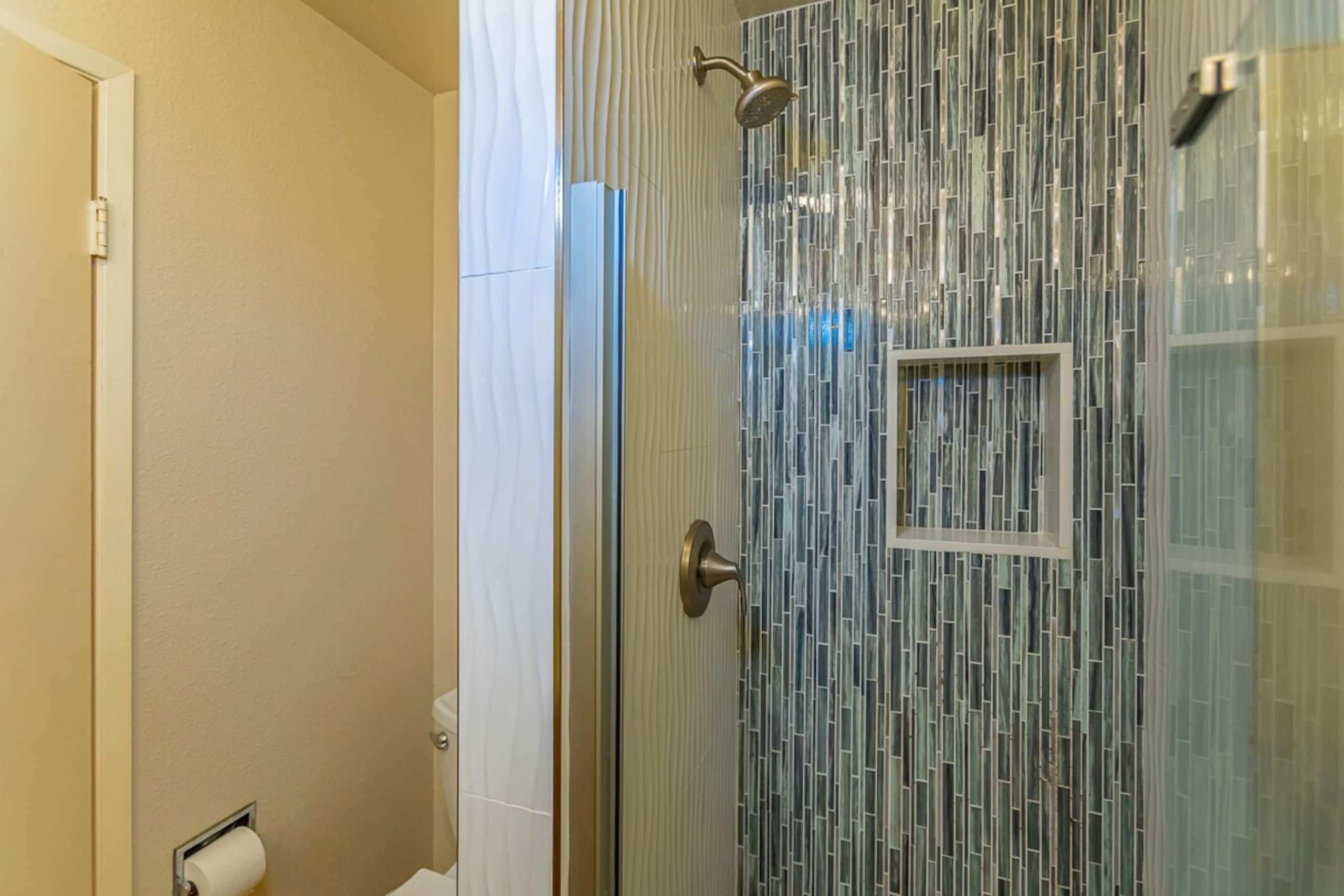 Beachfront Kihei condo w/ pool and hot tub - Photo 21