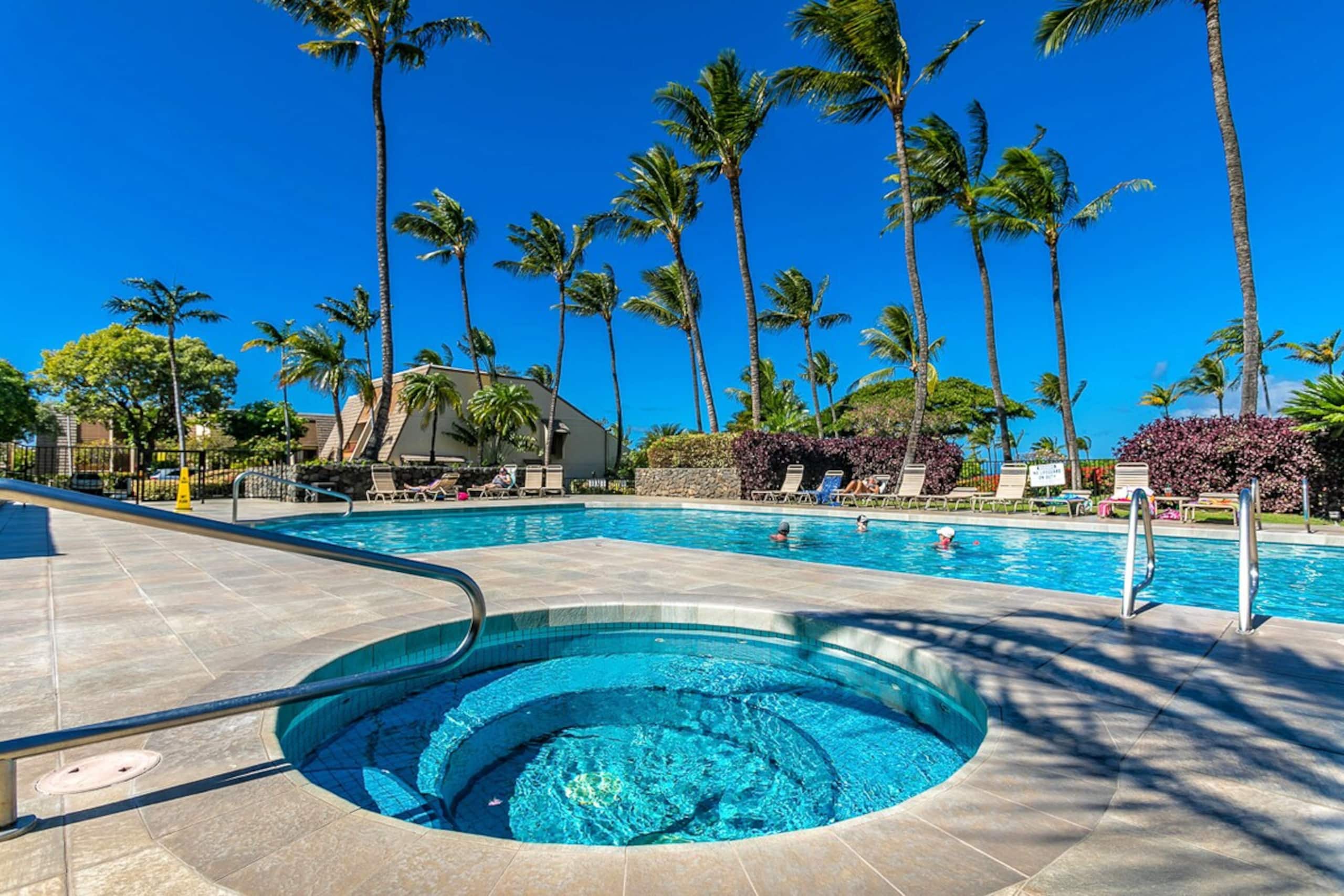 Beachfront Kihei condo w/ pool and hot tub - Photo 50