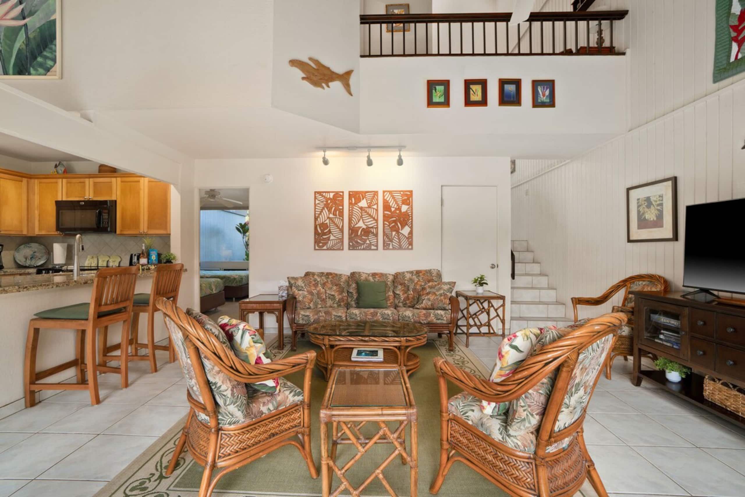 Tropical 2BR Retreat w/Mountain Views & Beach Path - Photo 21