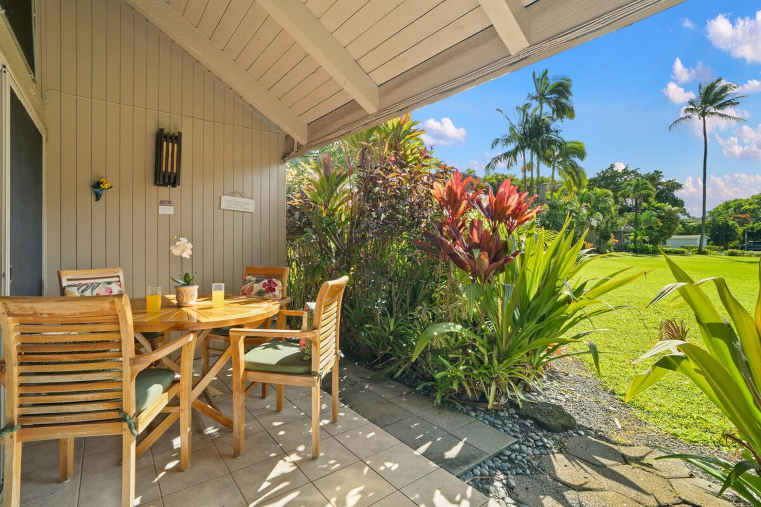 Tropical 2BR Retreat w/Mountain Views & Beach Path - Photo 4