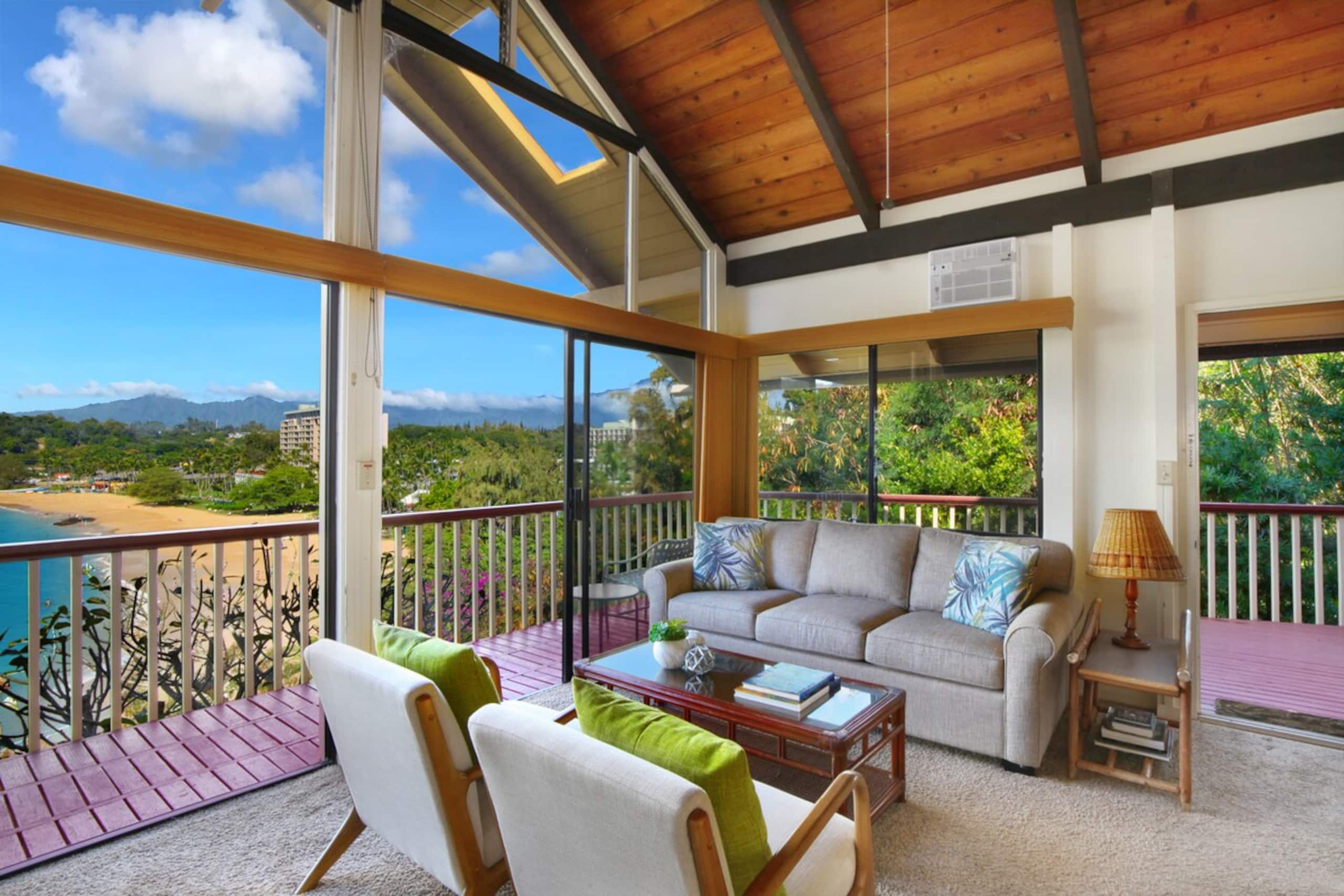 NEW A/C 2 Bed Cliffside Ocean Bay View in Lihue - Photo 2