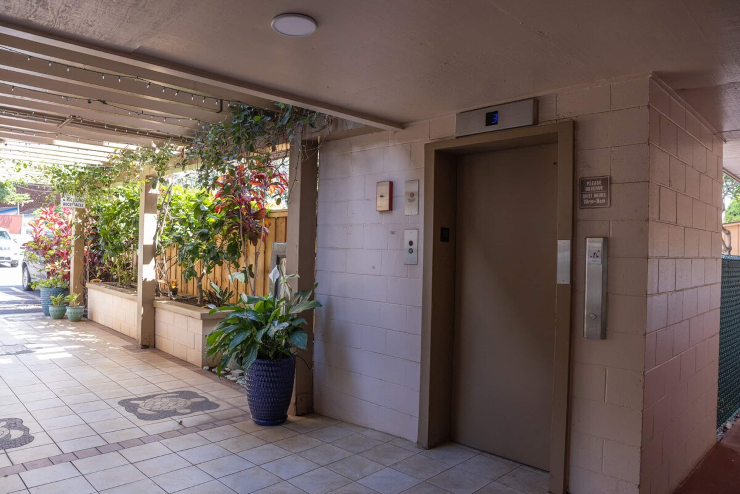 Makani Sands 208 1brm Beachfront condo with balco - Photo 10