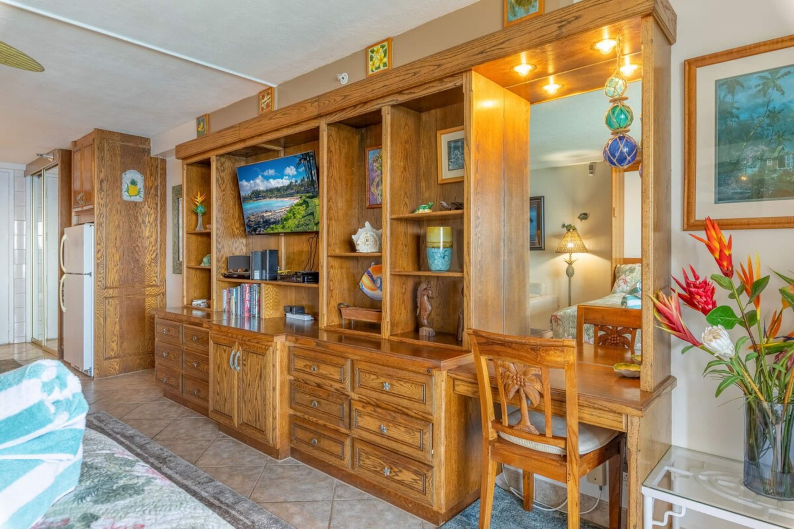 Oceanfront Studio w/Central AC & Sunset View - Photo 26