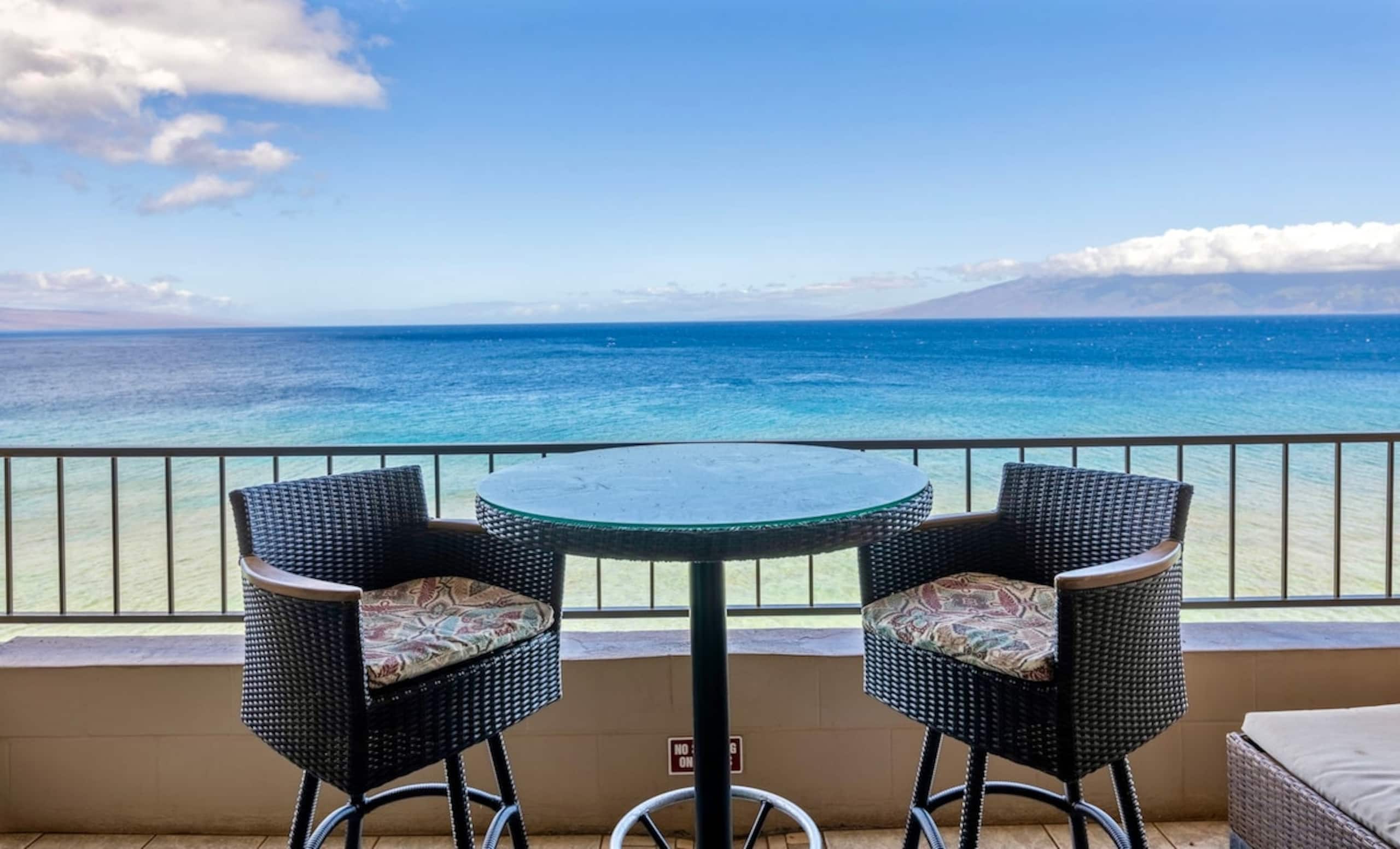 Oceanfront Studio w/Central AC & Sunset View - Photo 5