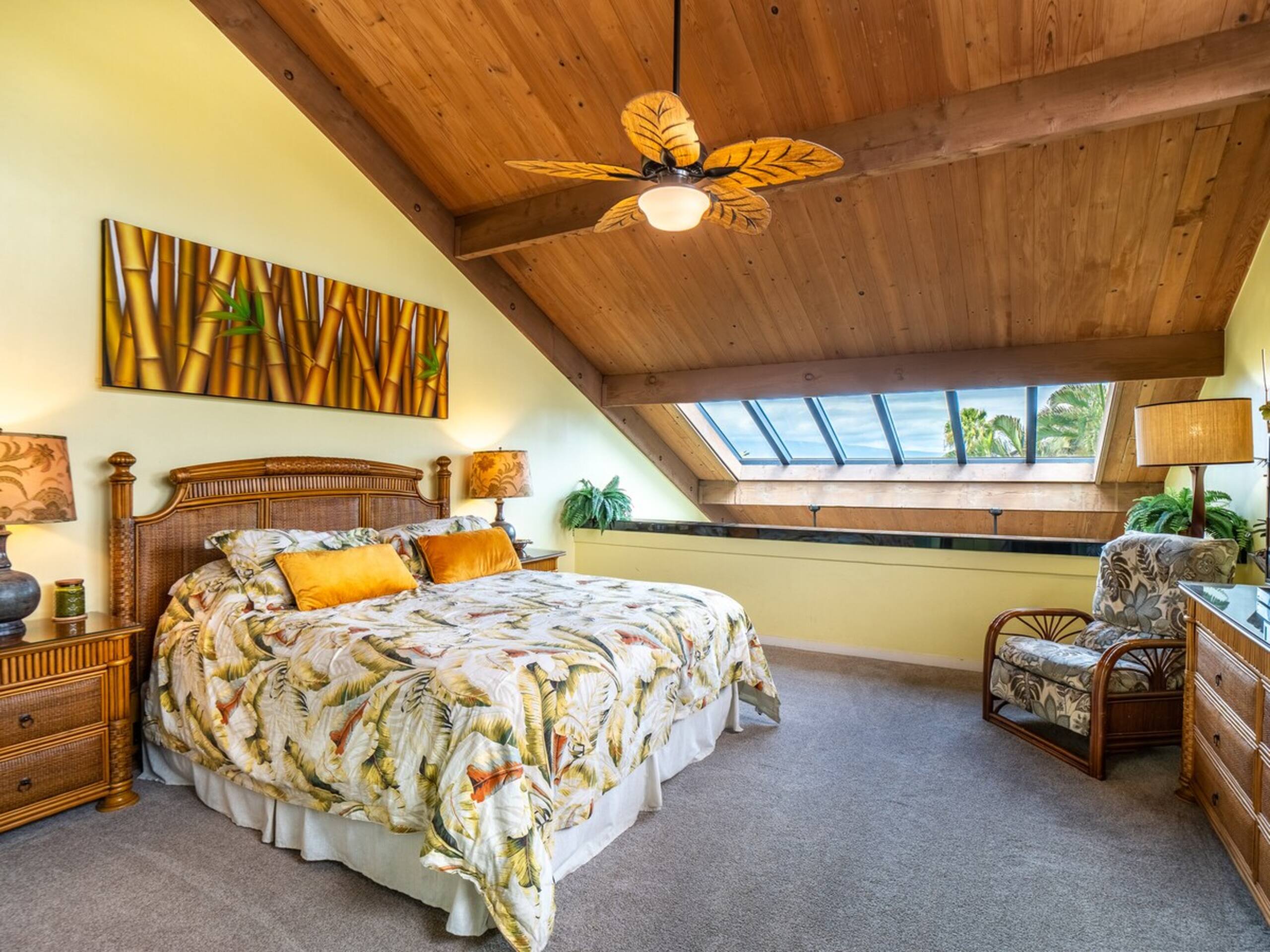 Last Minute Deal 3- Bedroom Oceanfront - Photo 2