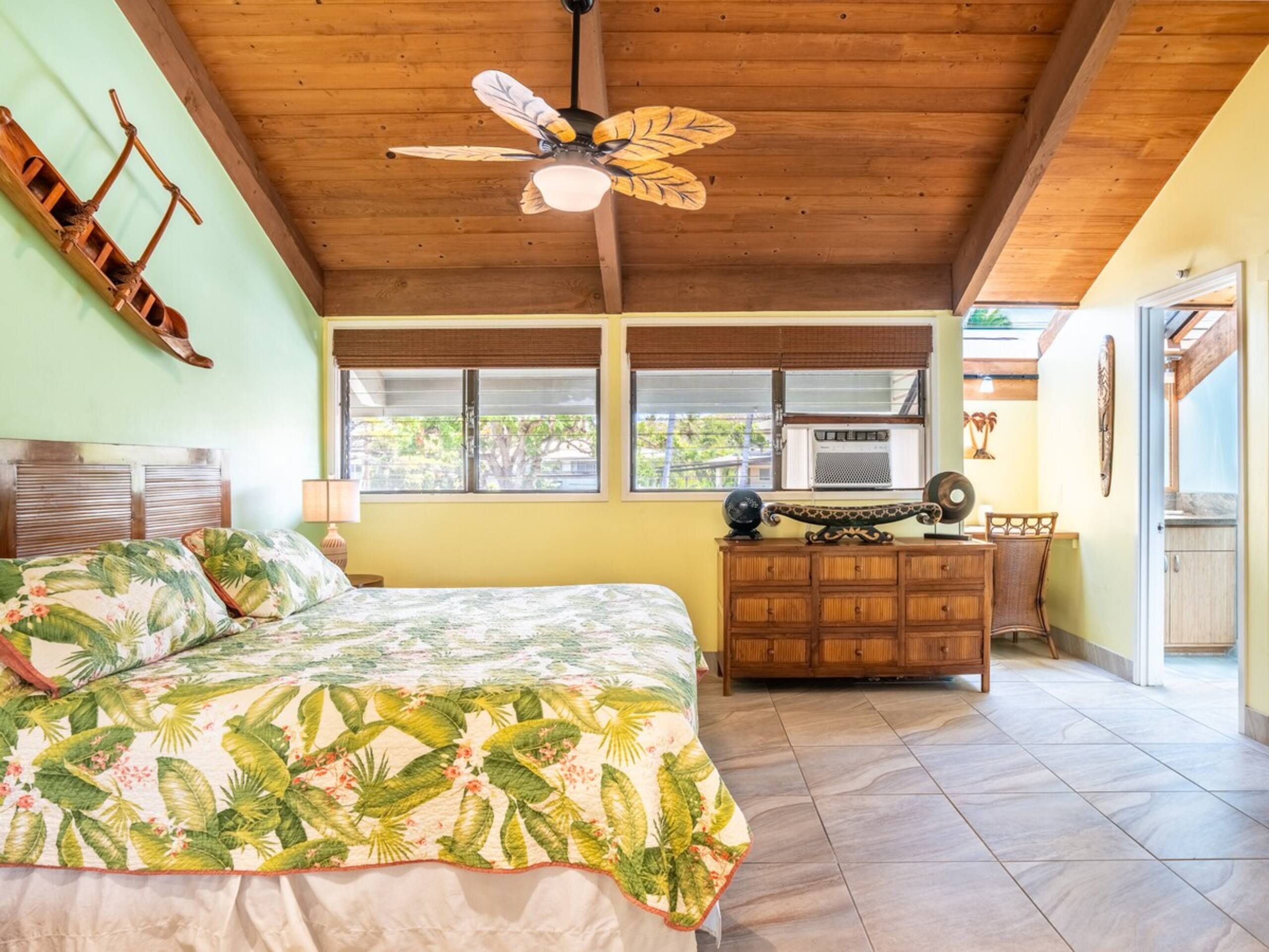 Last Minute Deal 3- Bedroom Oceanfront - Photo 10
