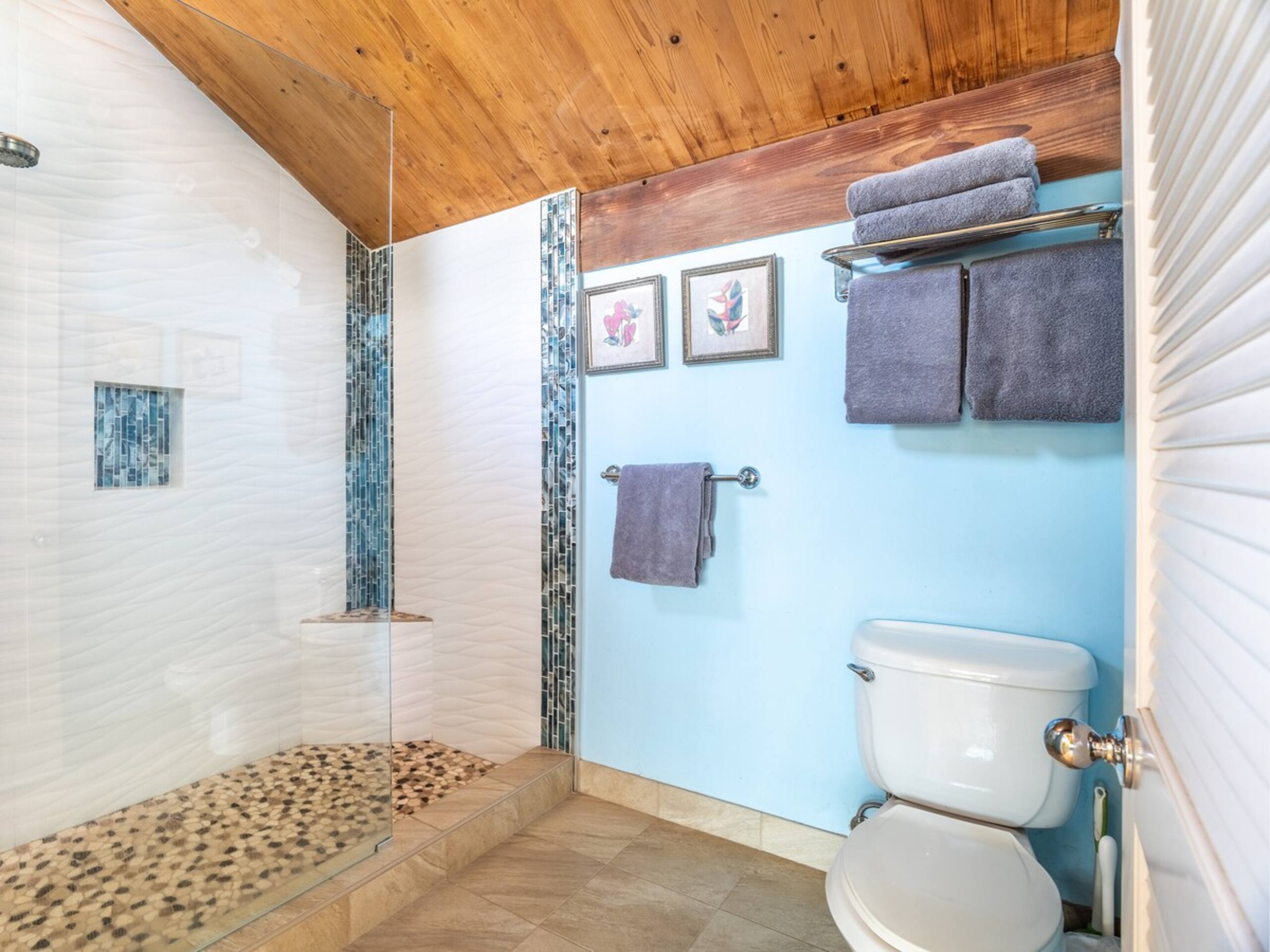 Last Minute Deal 3- Bedroom Oceanfront - Photo 14