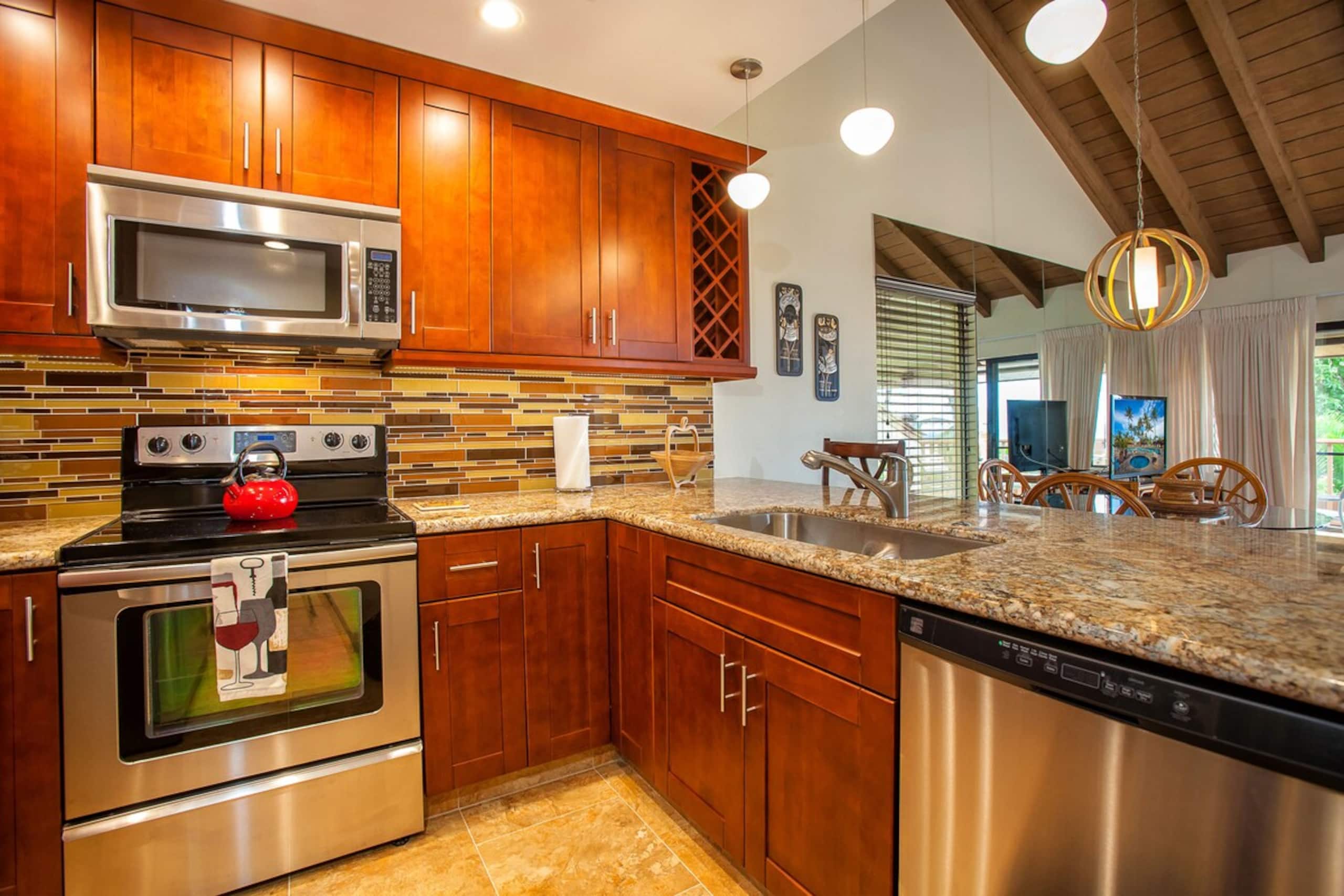 Ocean View Condo w/ Pool & Hot Tub Access - Photo 8