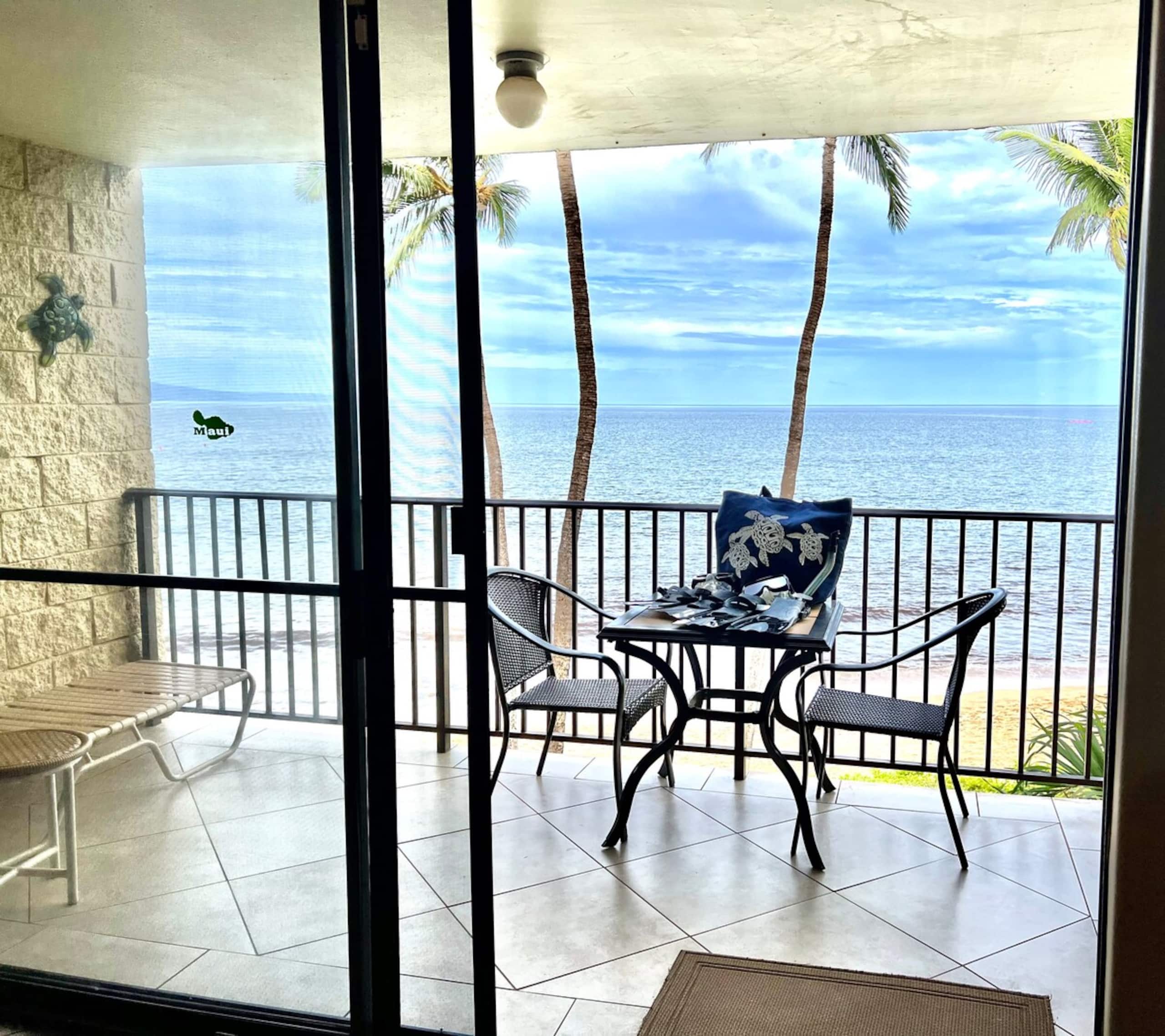 Ocean view stunning! Right on the beach! - Photo 5