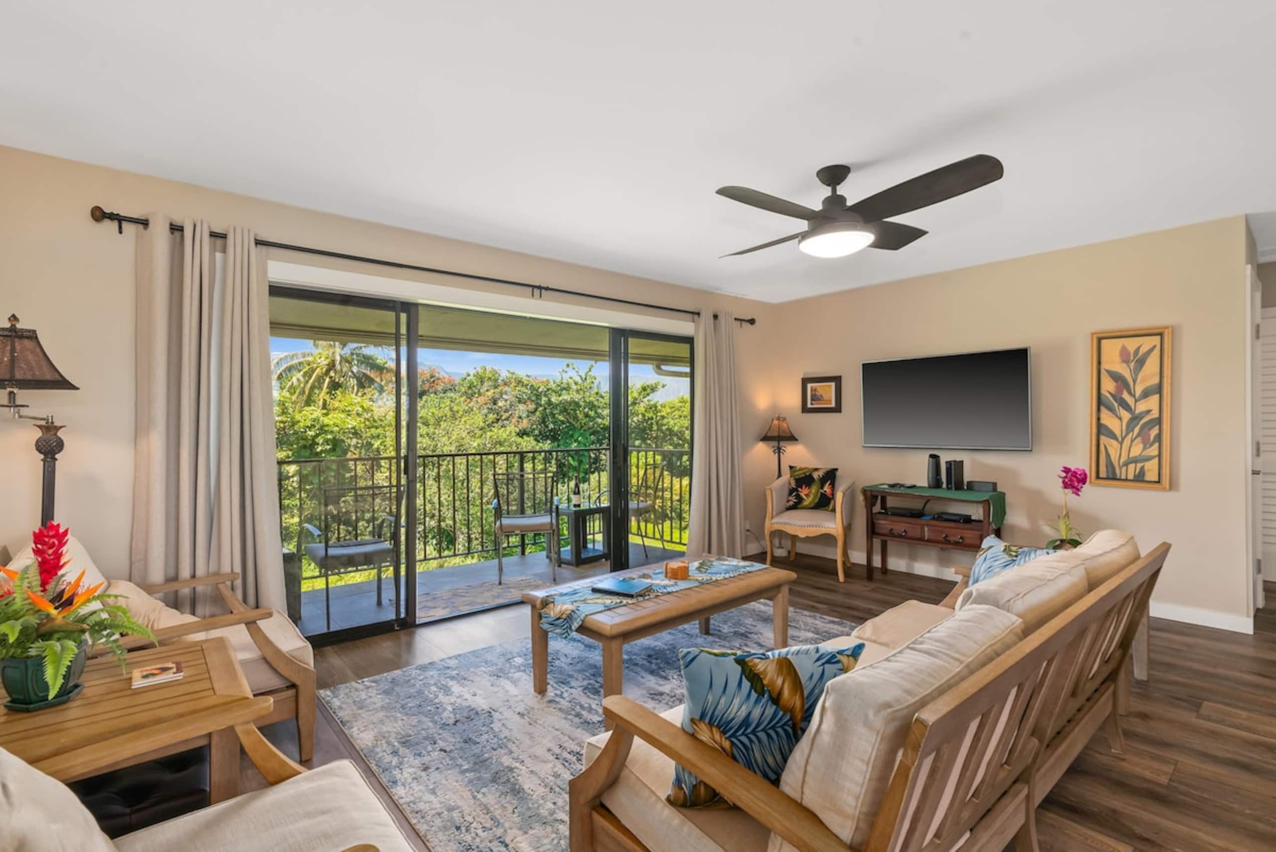 Tropical Oasis - Stunning Views In Private Setting - Main photo