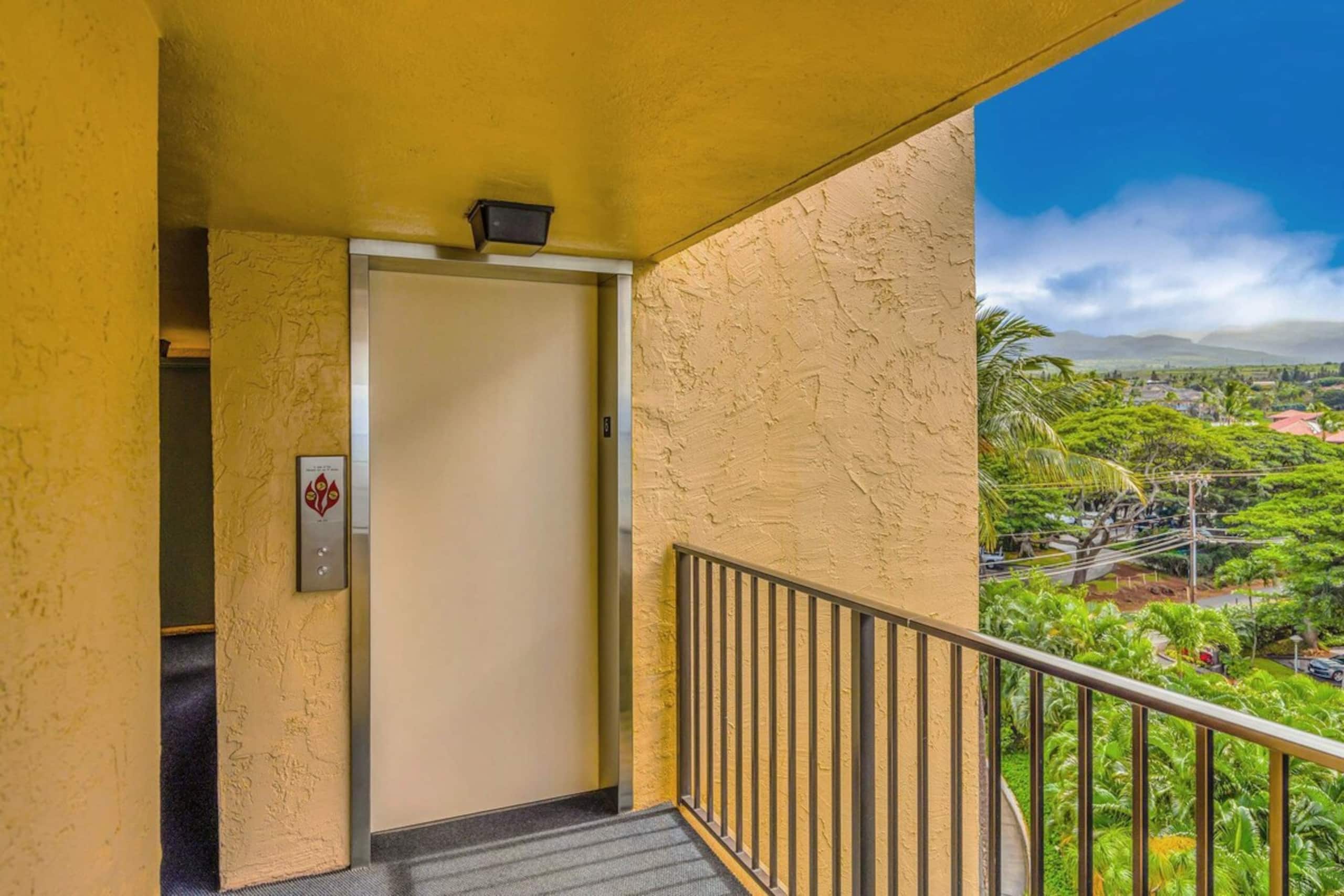Oceanfront, Serene Sunset, Relaxation on Big Lanai - Photo 41
