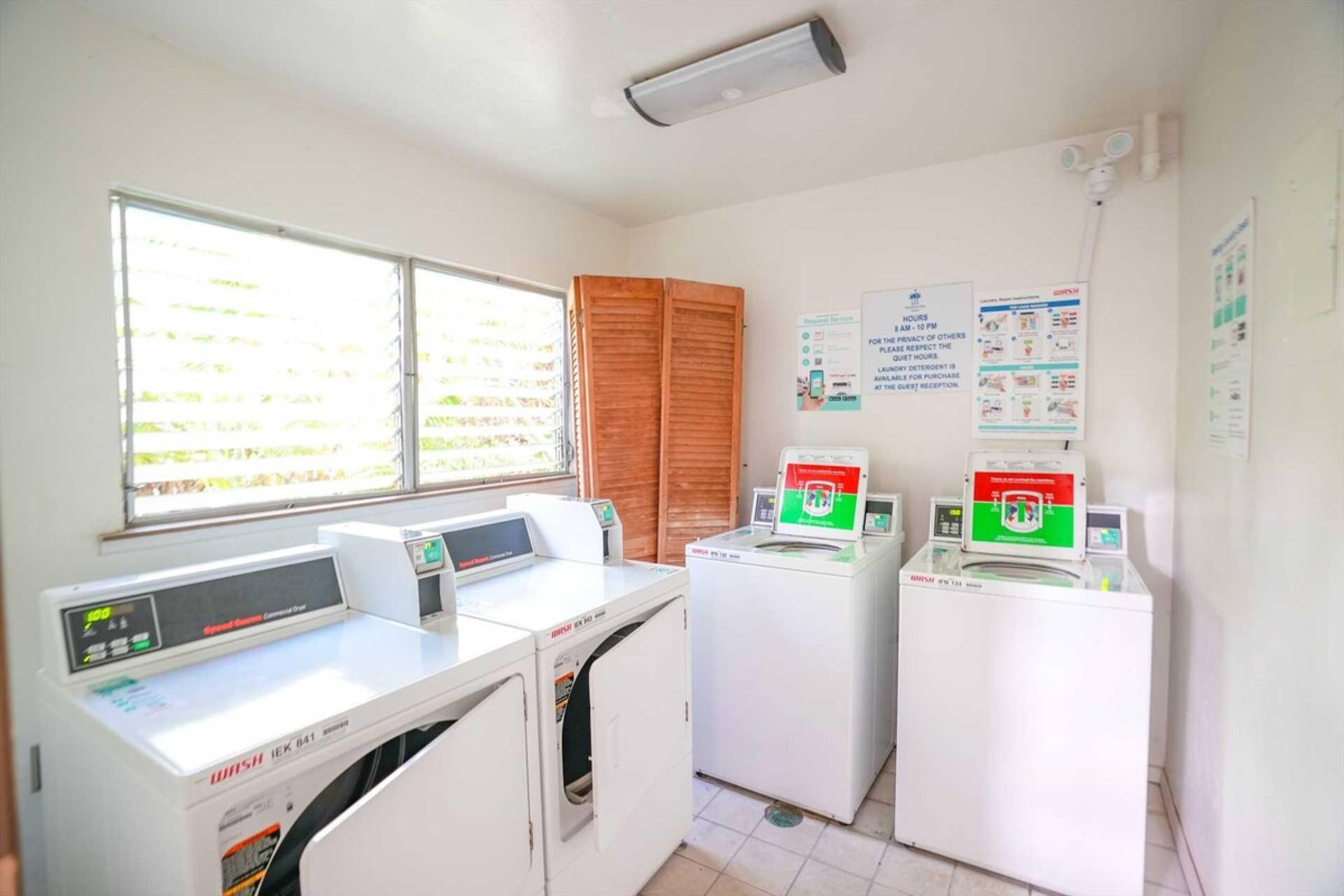 1 Bedroom Condo King Bed with Pool and jacuzzi - Photo 27