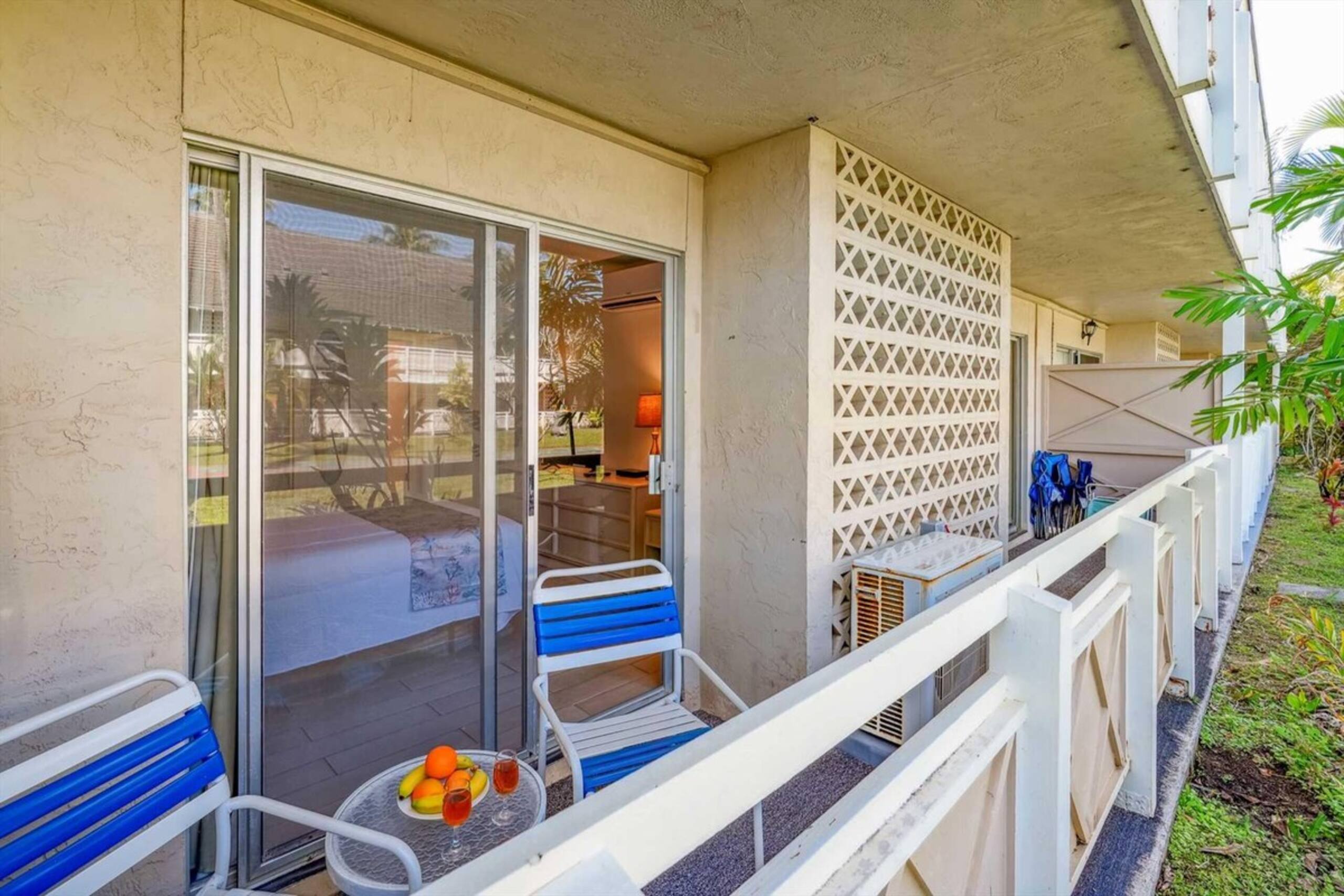 1 Bedroom Condo King Bed with Pool and jacuzzi - Photo 17