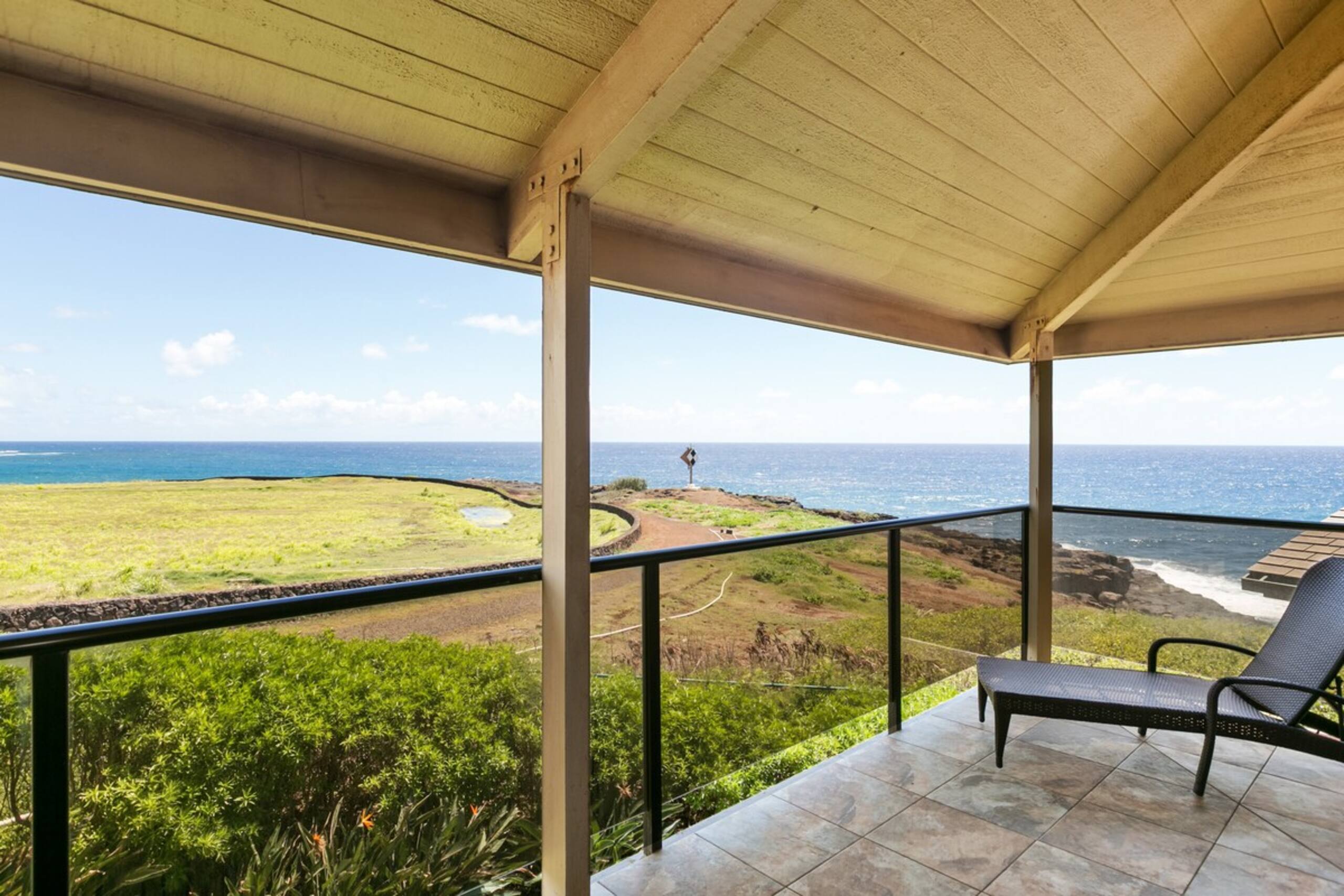 Renovated 2br Condo with Ocean Views - Photo 6