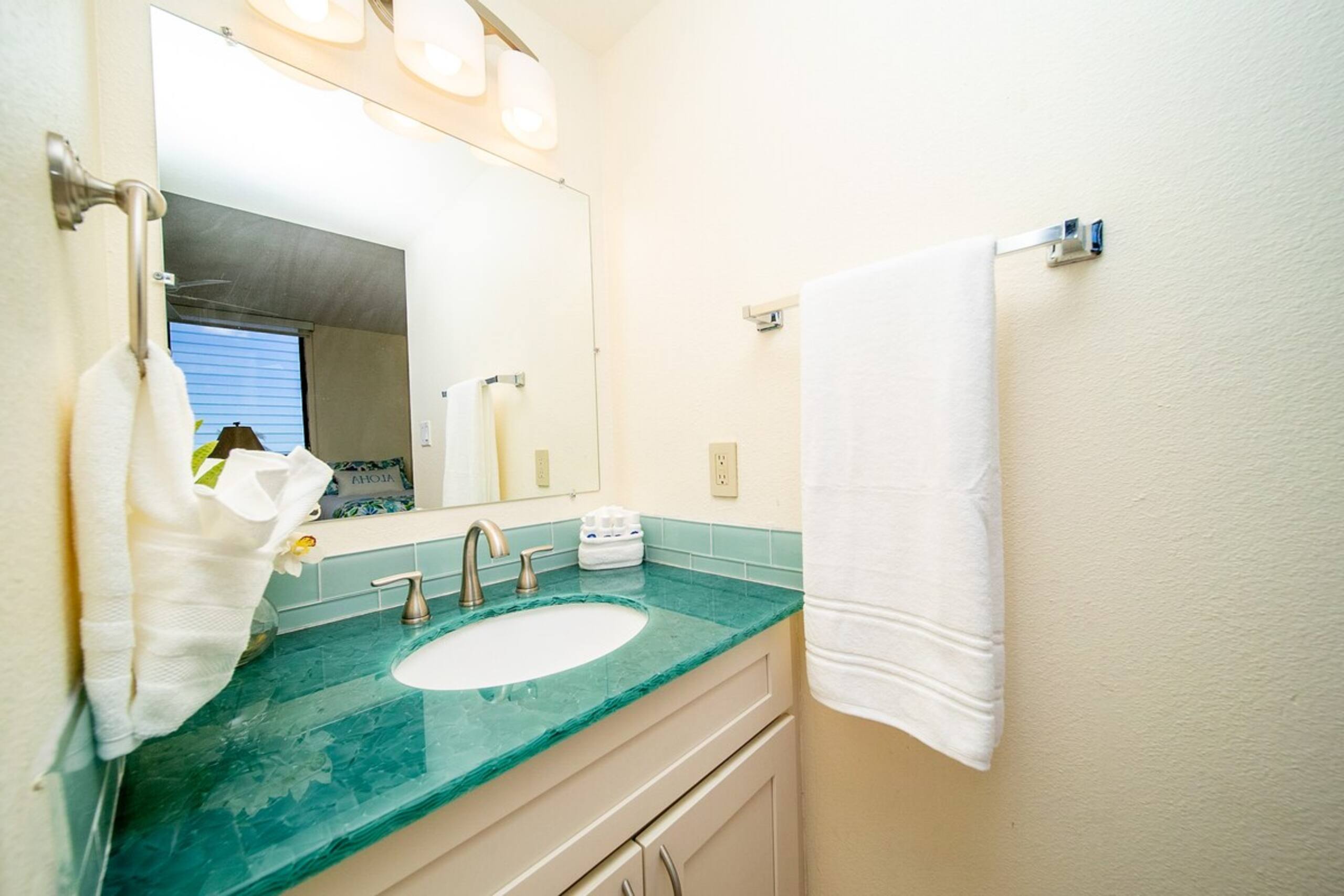 Summer Sale 2BR Near Beach Ocean View - AKH D402 - Photo 20